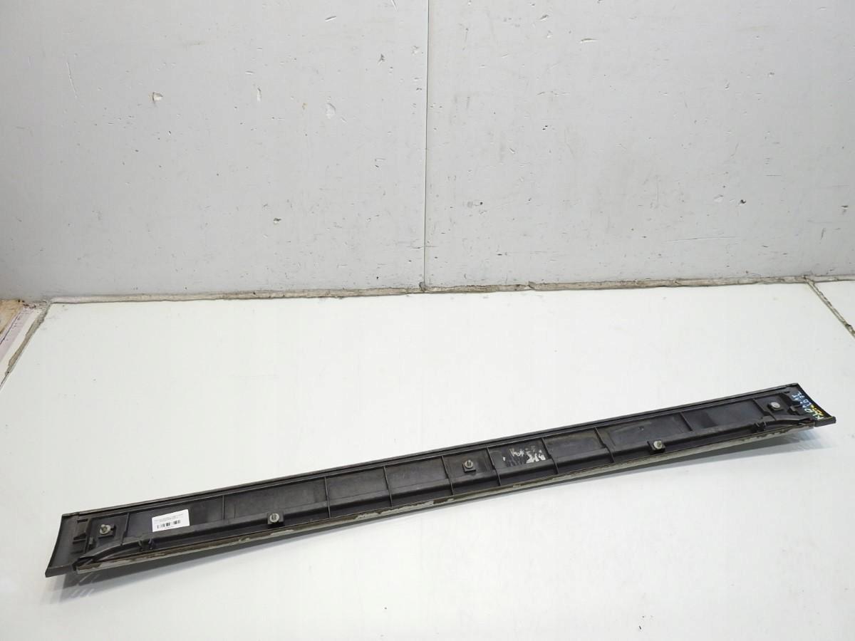 LISTWA BLENDA KLAPY TYŁ LD7Z PORSCHE CAYENNE I 7L5853955 Producent części Porsche OE