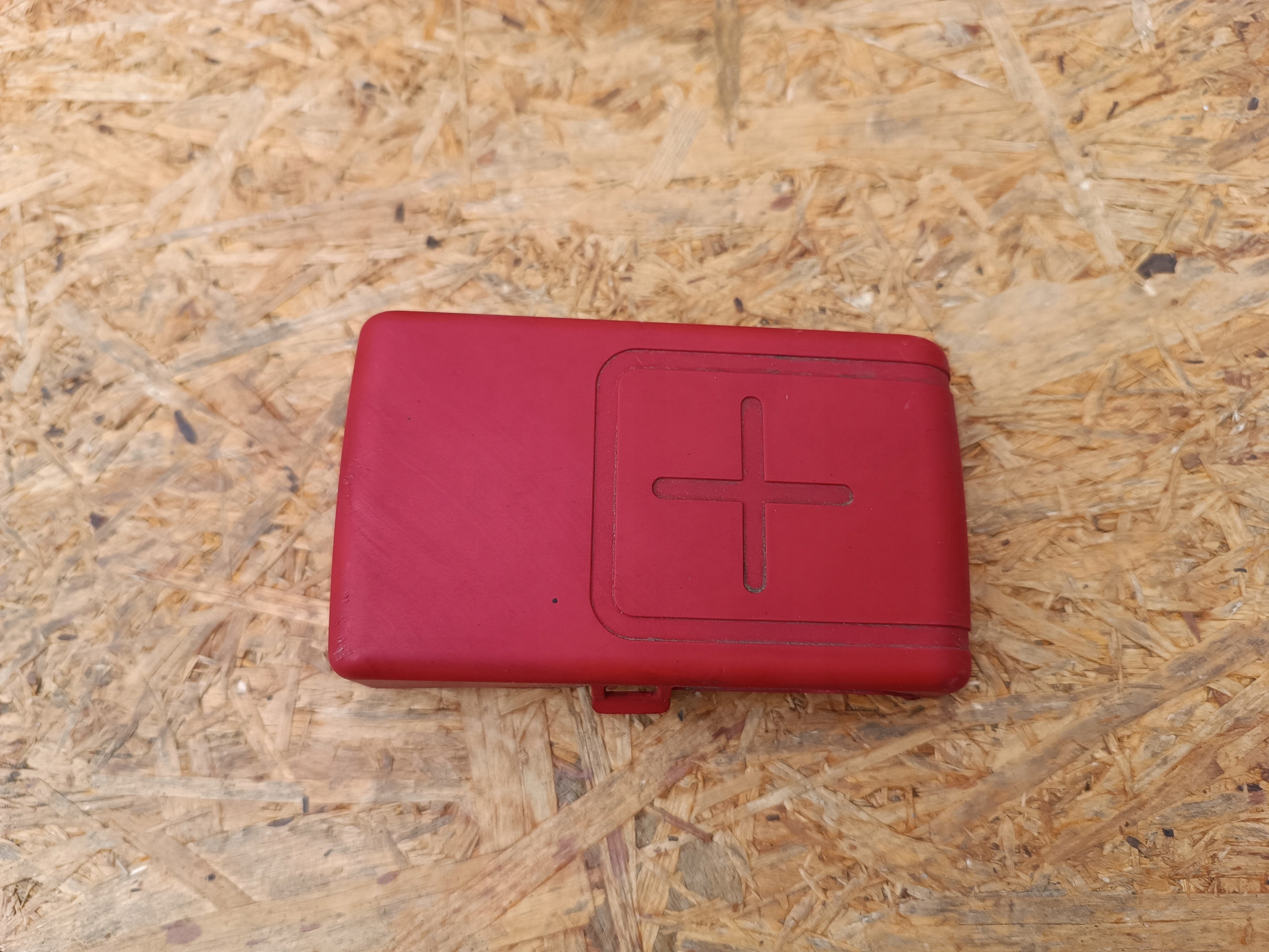 8200686787 OSŁONA KLEMY AKUMULATORA RENAULT TWINGO II Numer katalogowy części 8200686787 OSŁONA KLEMY AKUMULATORA RENAULT TWINGO II