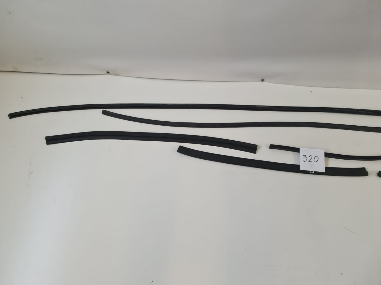 USZCZELKA DRZWI FORD TRANSIT CUSTOM Producent części Ford OE