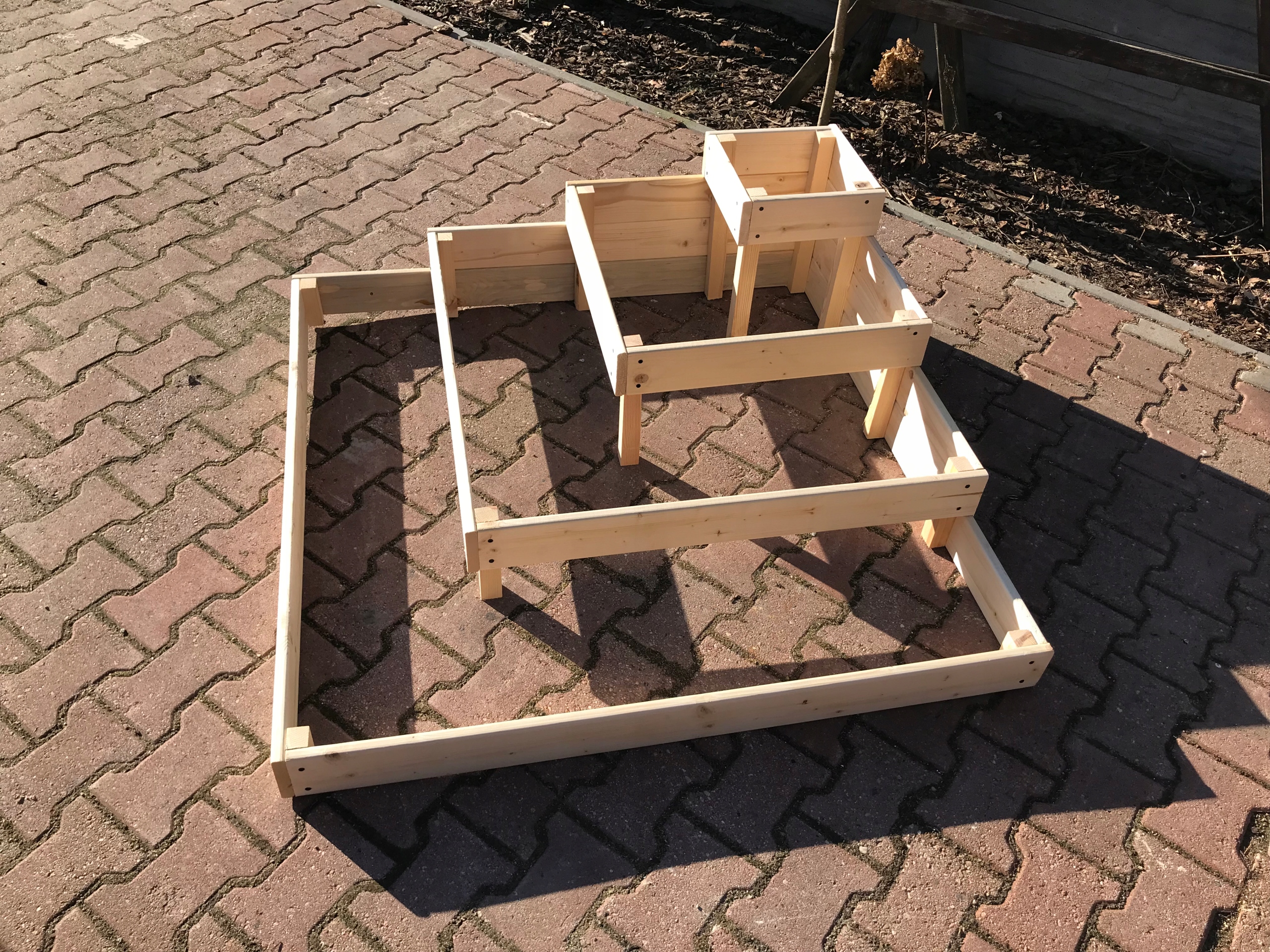 Miniszklarnia Warzywniak Kwietnik Inspekt 4-piętrowy narożny 120x120x40 Kod producenta W4N