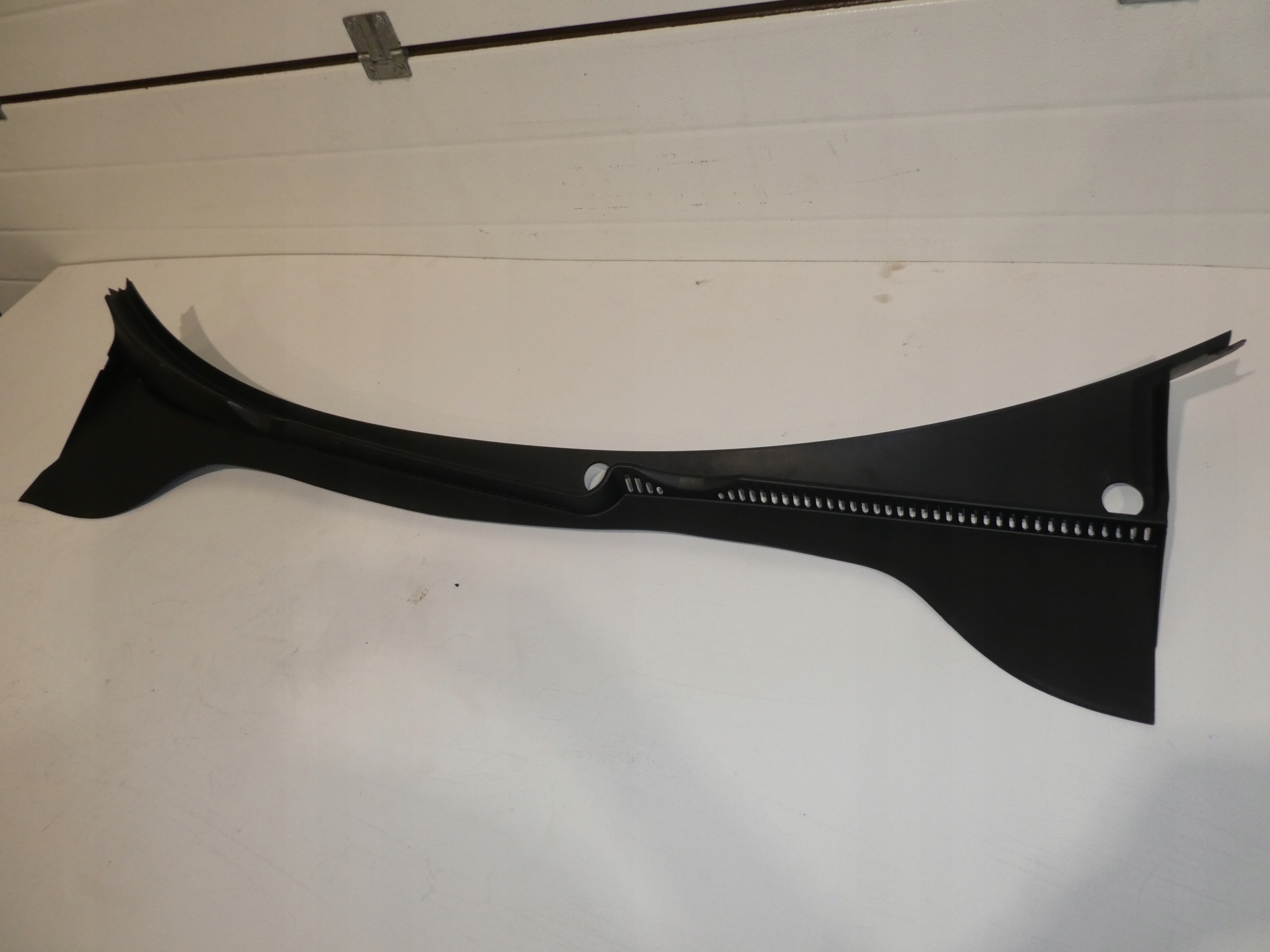 GOLF V VI HB torpedo plastic 1K1819415B