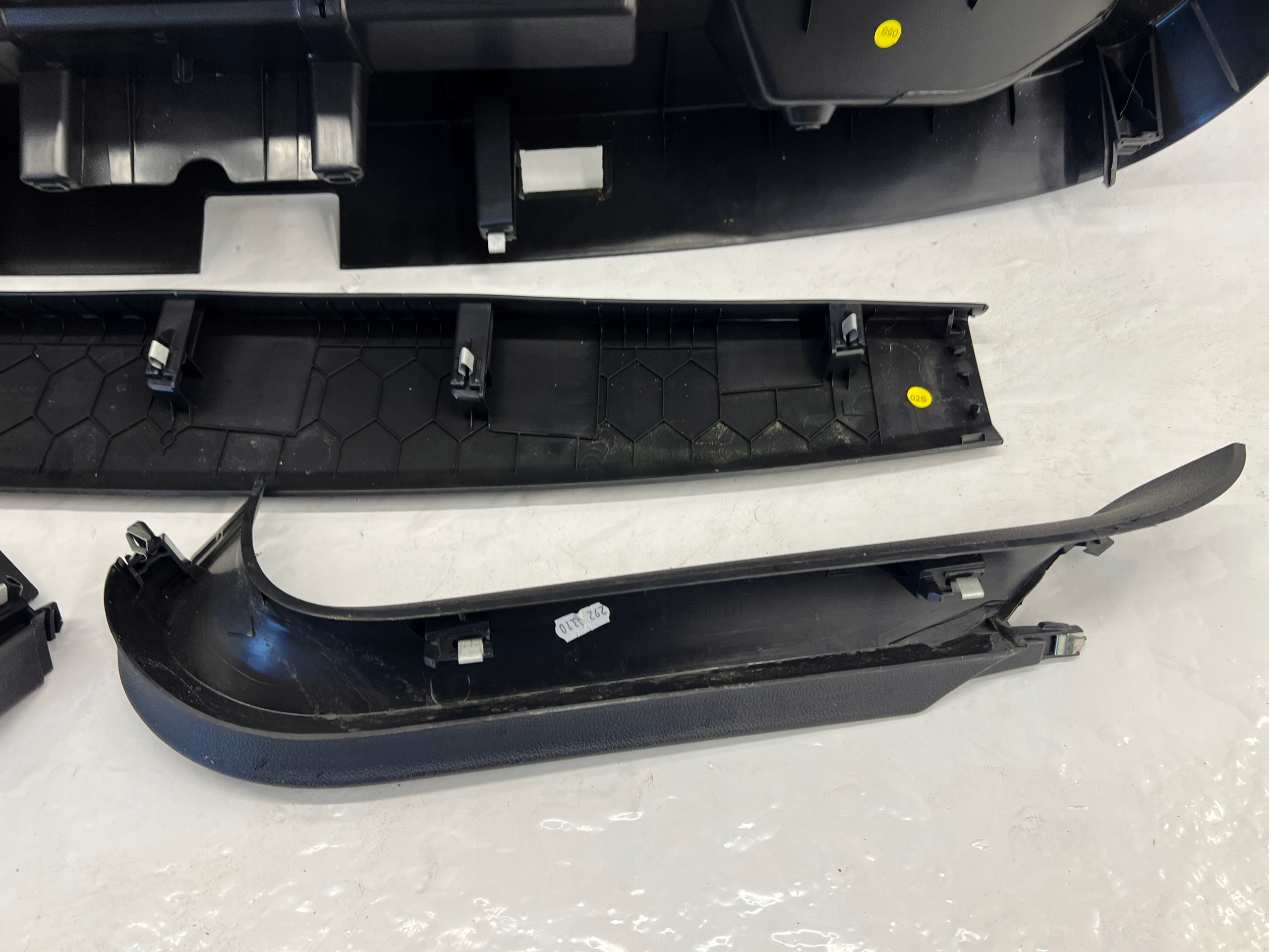 VW T ROC cover bonnet boot 2GA867707 2GA867605B
