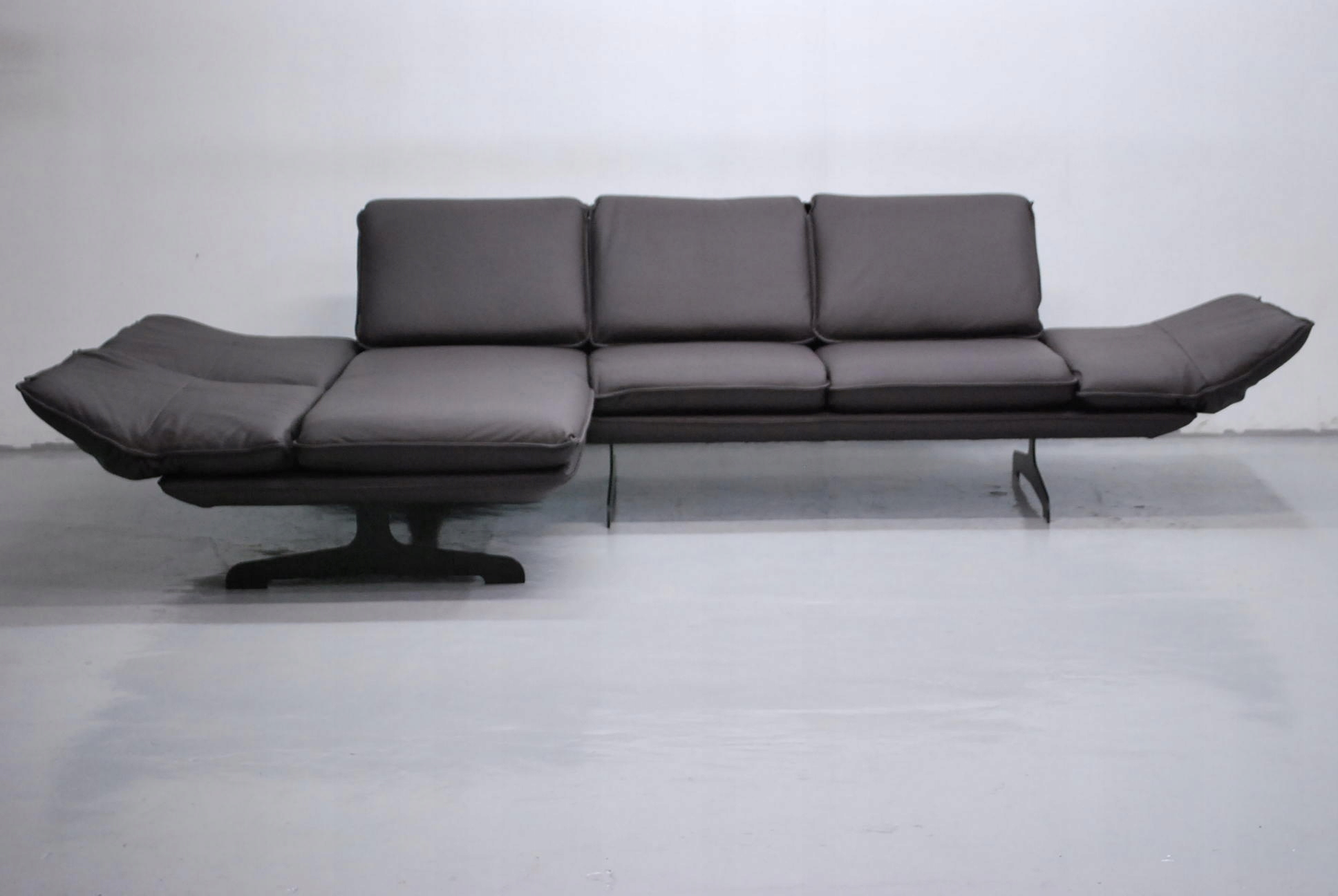 RUG DESIGN wielki NAROŻNIK regulowana wysokość kanapa rogówka skóra natural Głębokość mebla 170 cm