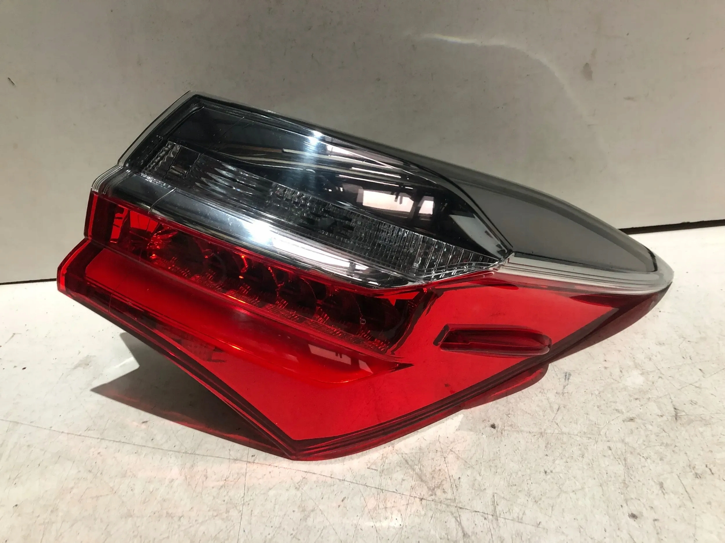 Lampa tył prawy Toyota Corolla E160 E170 2017