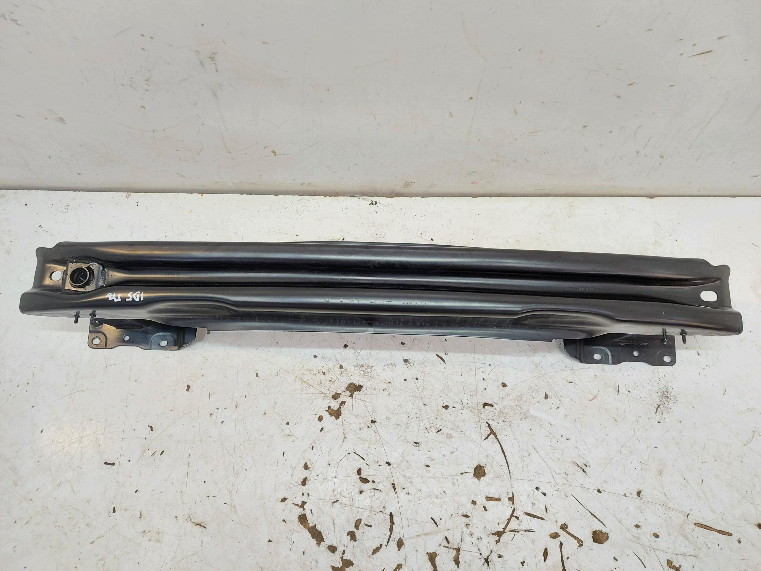 VW ID5 GTX 11E bumper support rear part