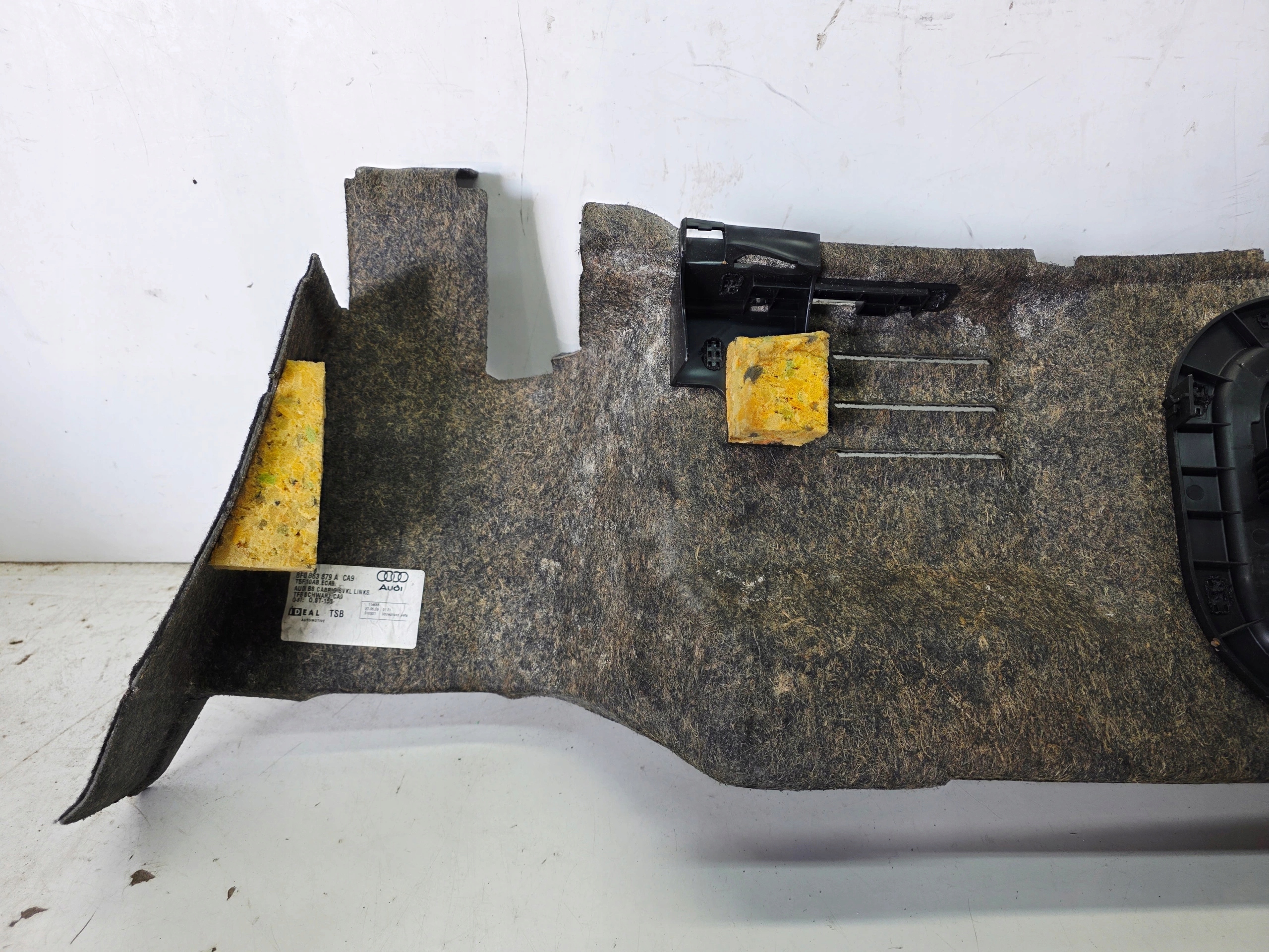 boot upholstery left rear part AUDI A5 8F CABRIO 8F0863879A CA9
