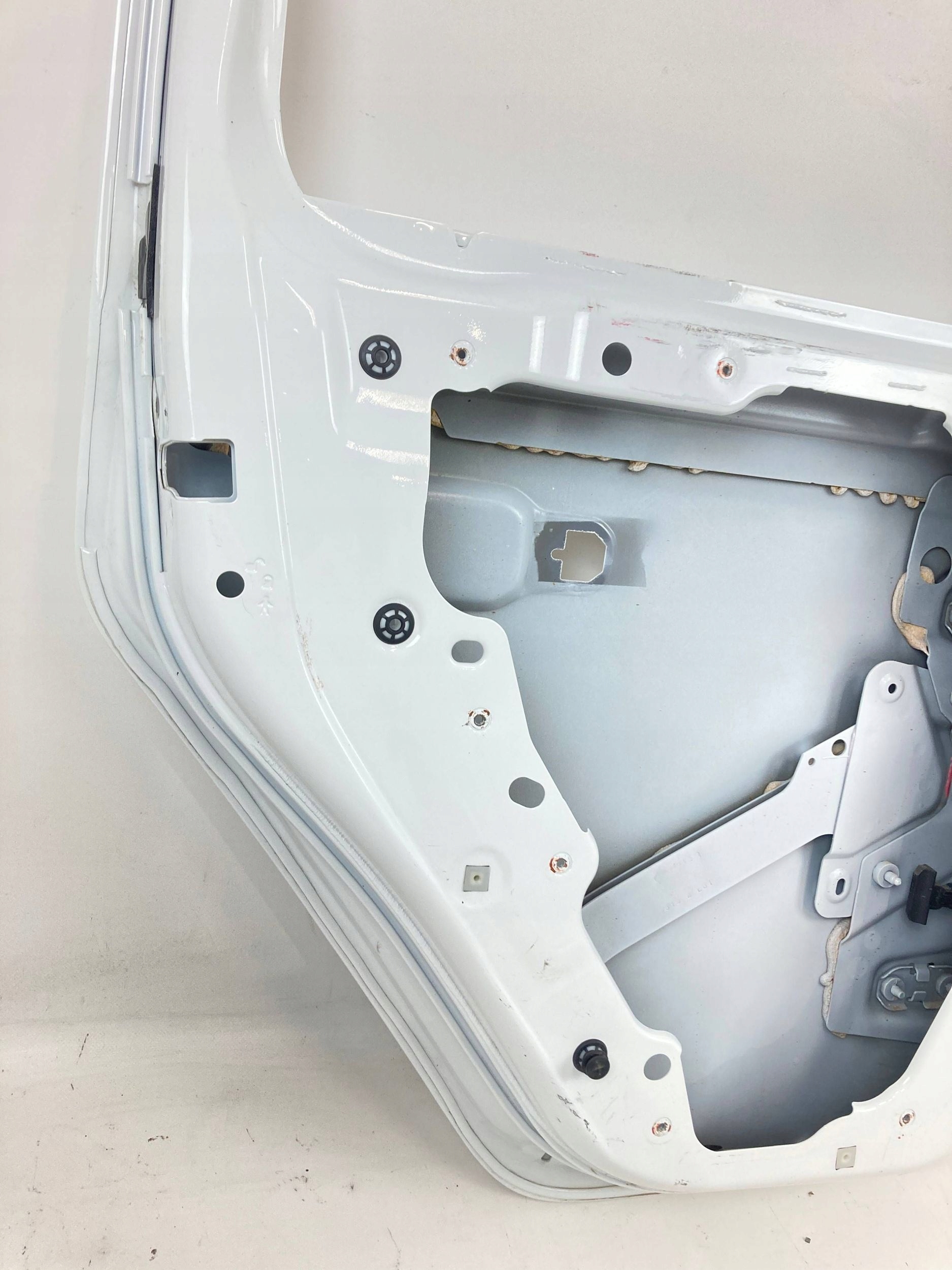 Jeep Wrangler JL door left rear. rear part 2018-26
