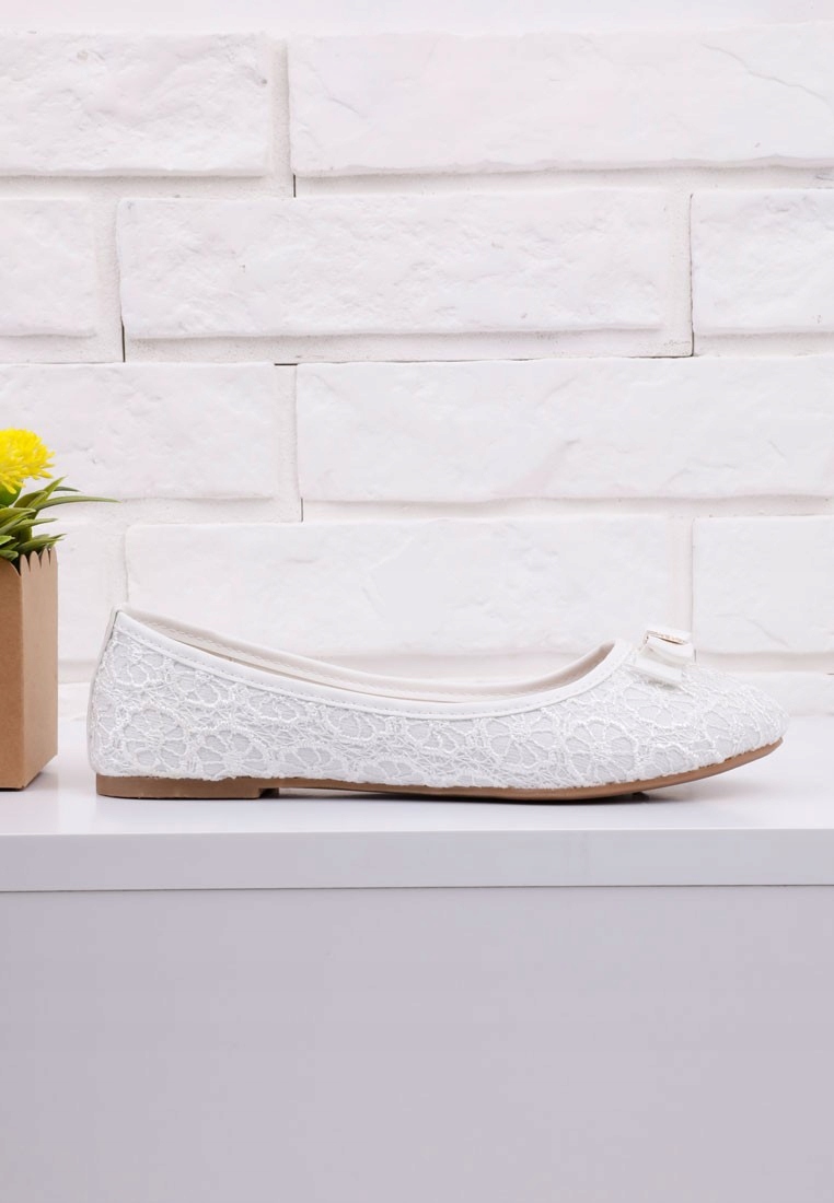 BIAŁE BALERINKI DAMSKIE KONRONKOWE PŁASKIE WSUWANE Marka inna