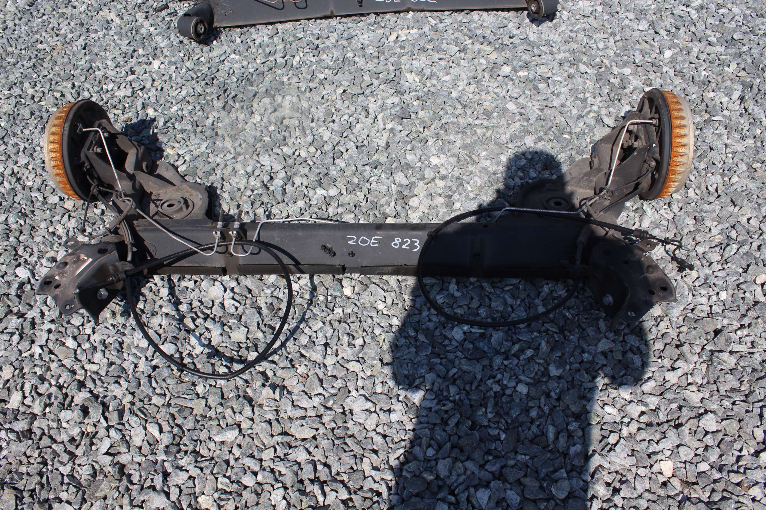 OŚ TYLNA BELKA ZAWIESZENIE TYŁ RENAULT ZOE #823