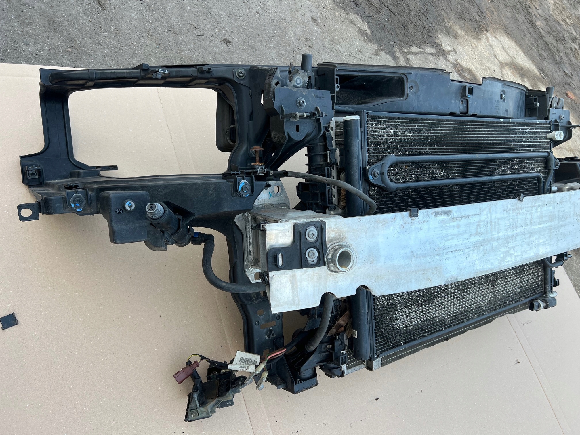 AUDI A8 D4 3.0 TFSI complete pillar iron radiators, wall fan