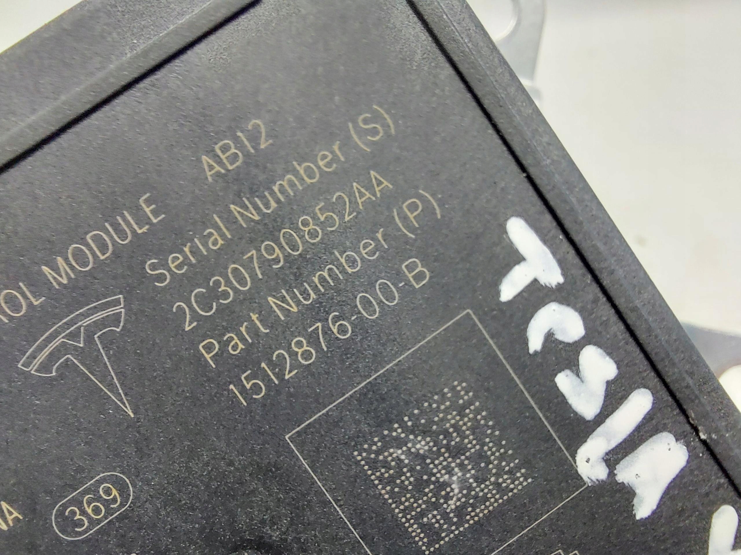 TESLA MODEL Y 2022r, SENSOR modulo airbag 1512876-00-B