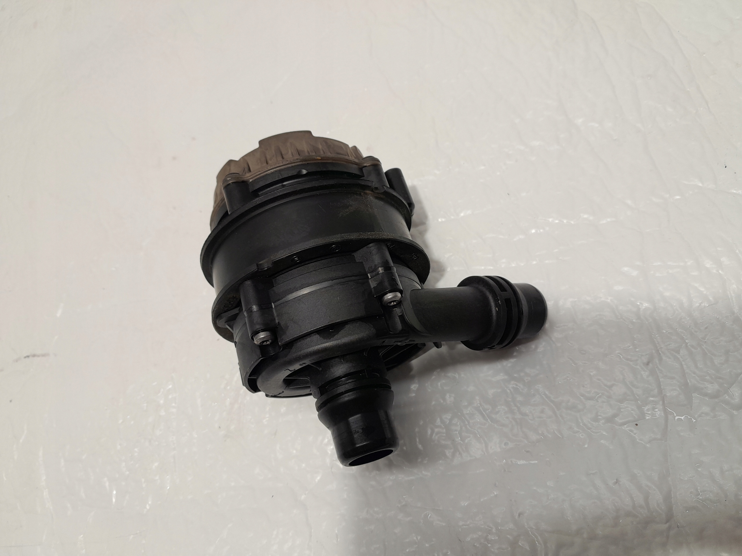BMW X3 G01 LCI electrical water pump 8651288