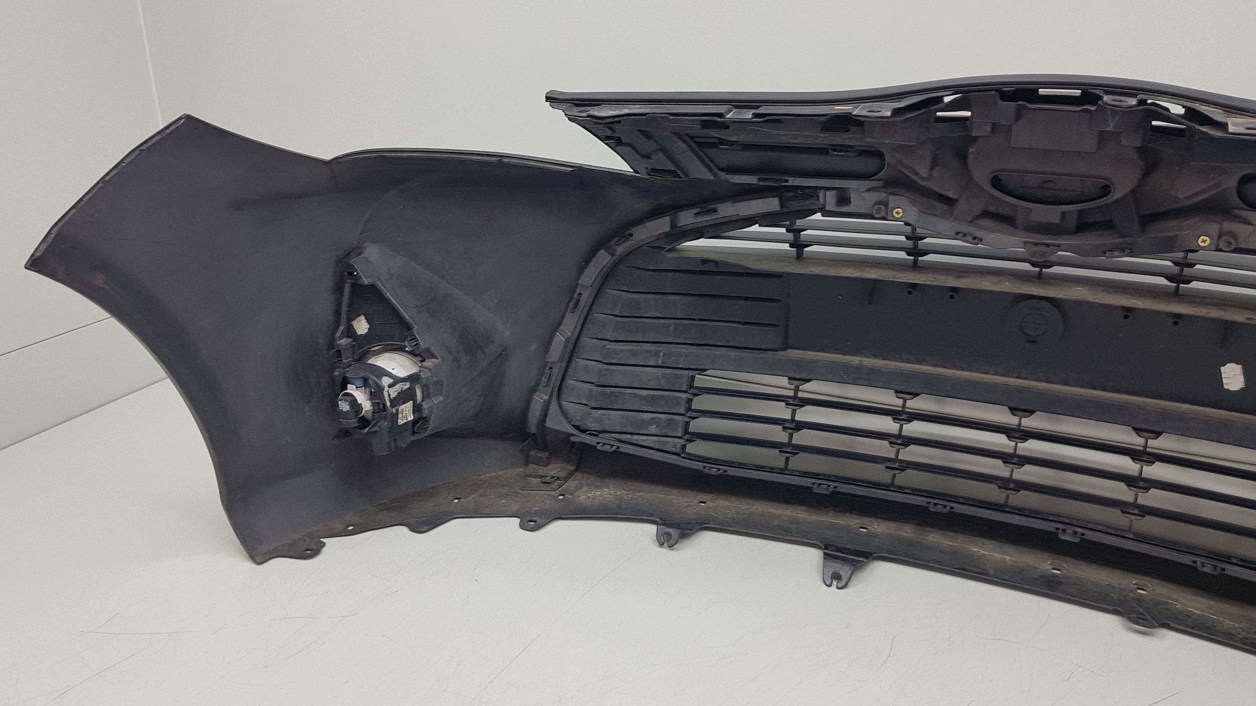 TOYOTA YARIS III 3 2014 - bumper front 53102-OD040