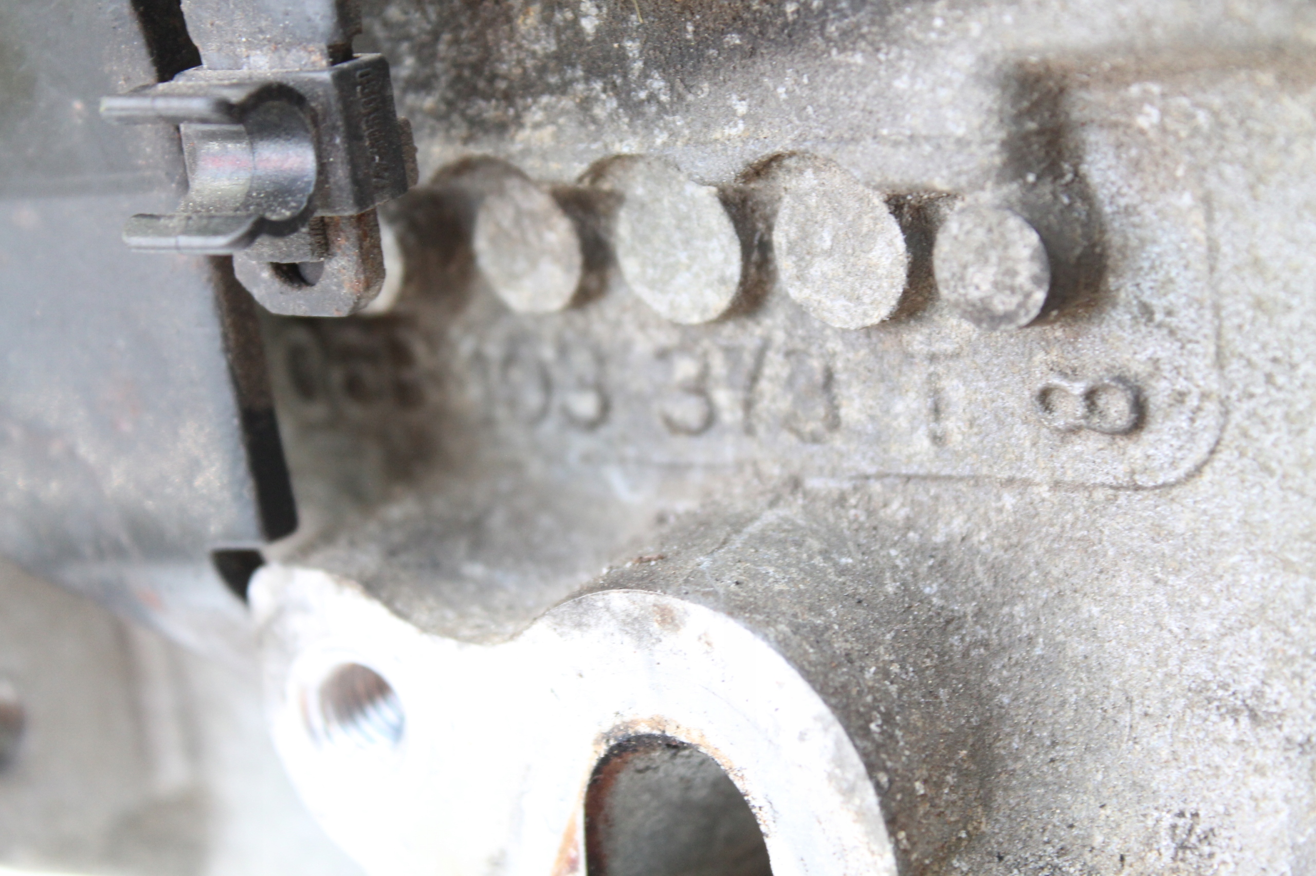 AUDI VW 1.6 MPI BFQ BGU GŁOWICA WAŁEK 06B103373T Stan opakowania brak opakowania