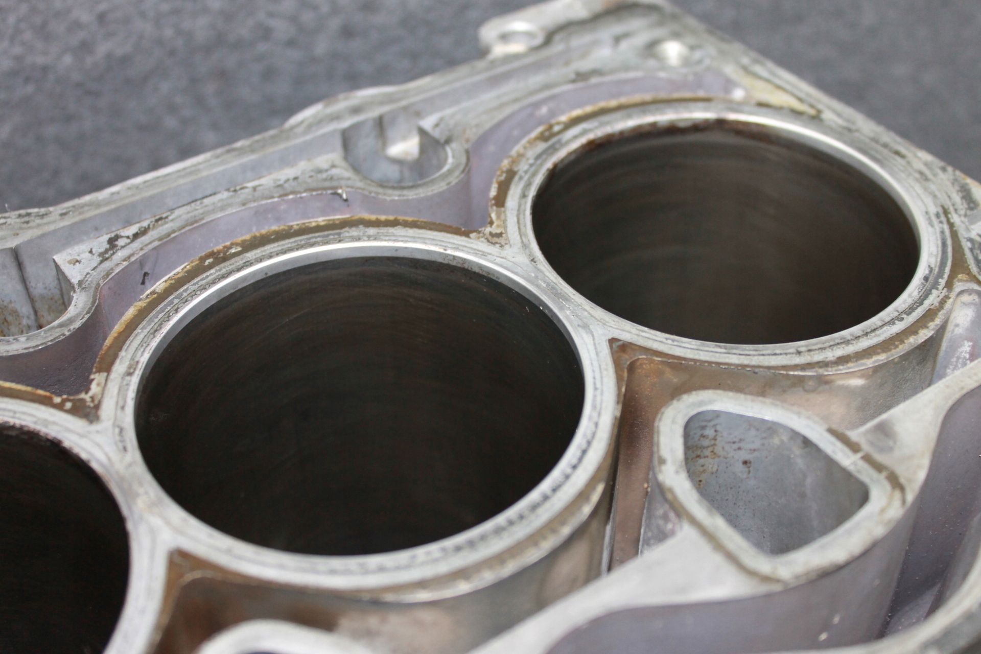 BMW E81 E87 E88 E90 E60 E61 1.8i 2.0i N43B20A BLOK Motore