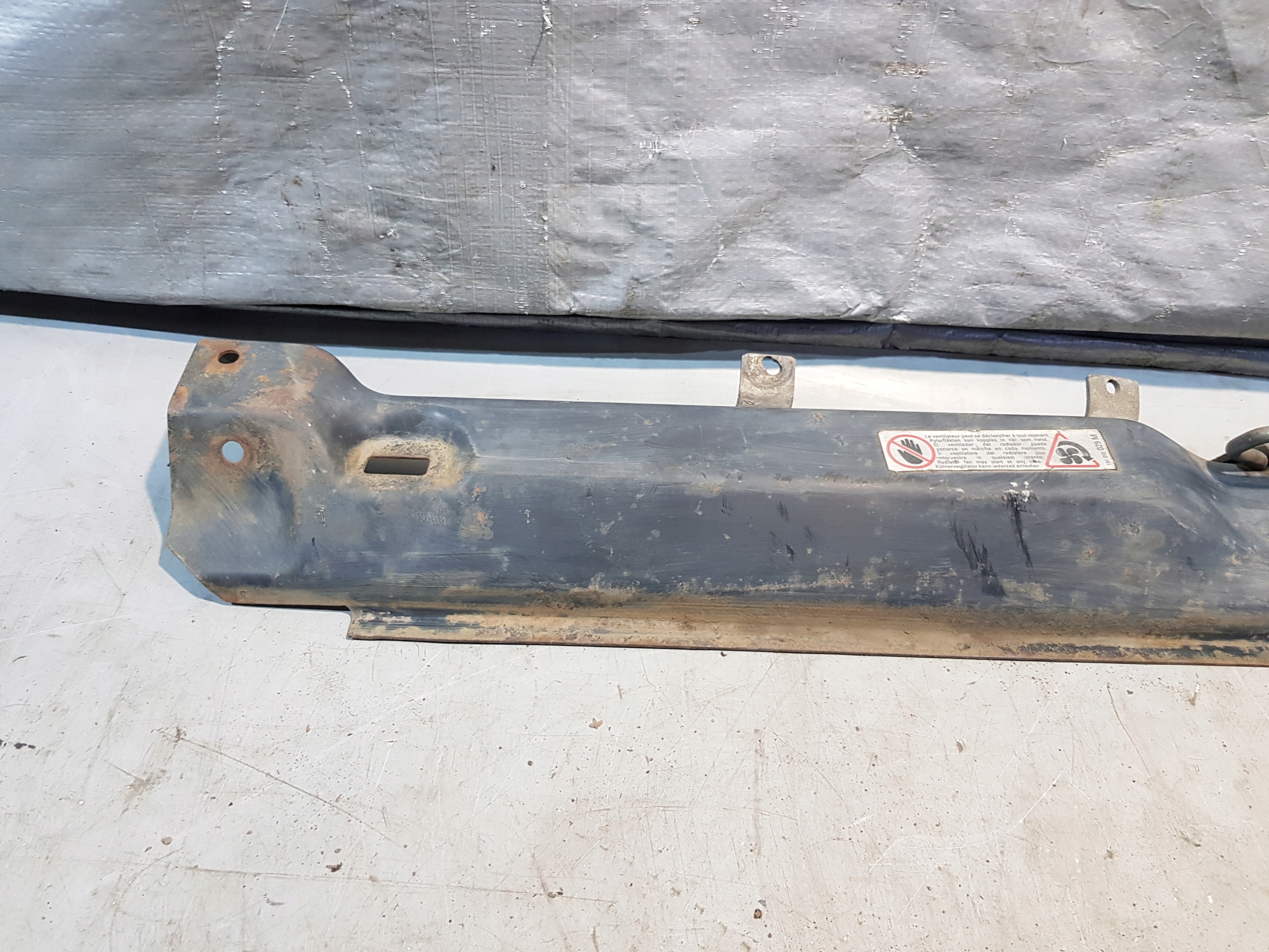 sider WZMACNIAJACA support panel for radiators VW T4