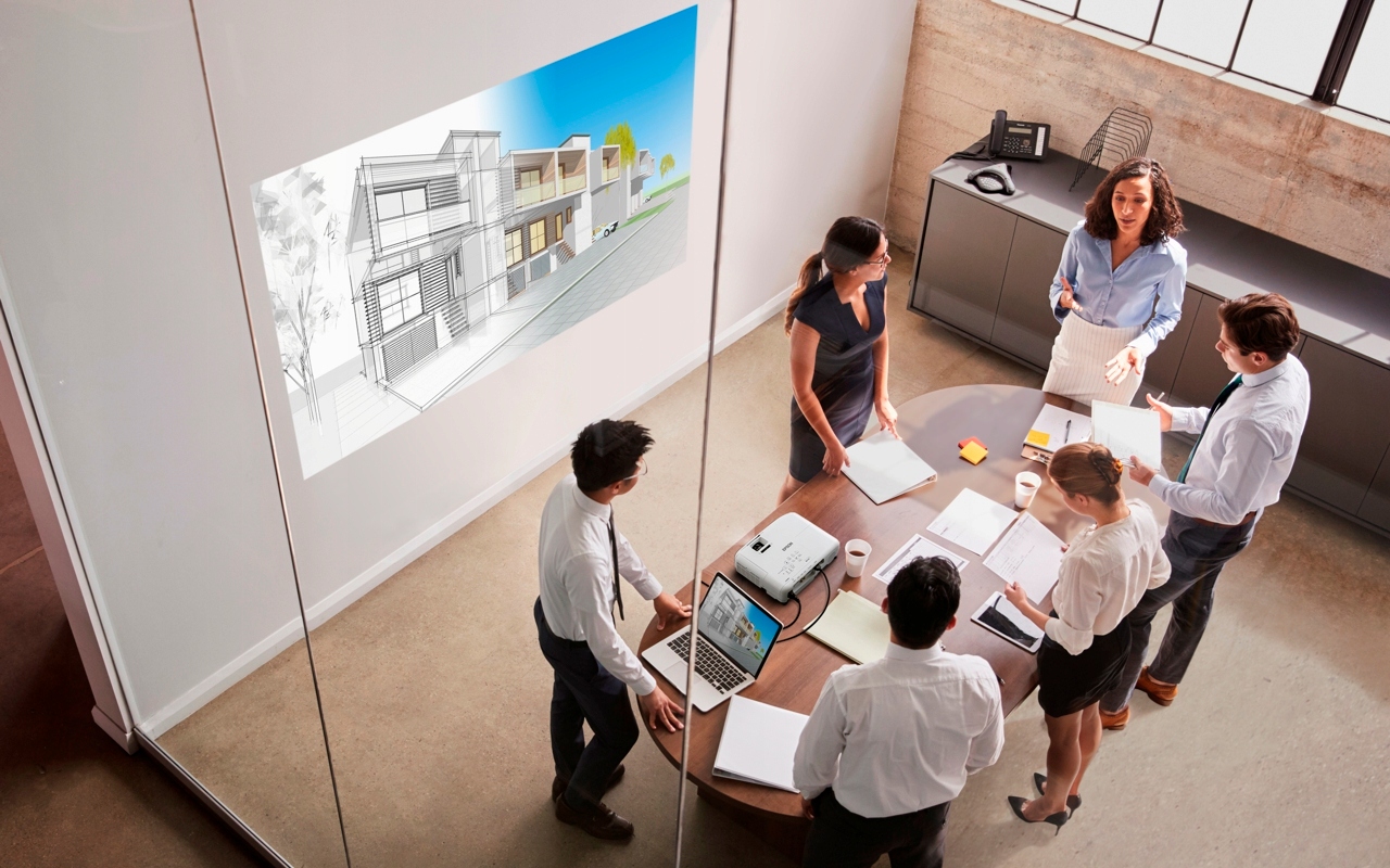 Epson EB-FH06 mocny rzutnik LCD Full-HD dla szkoły Żywotność lampy w trybie normalnym 6000 h