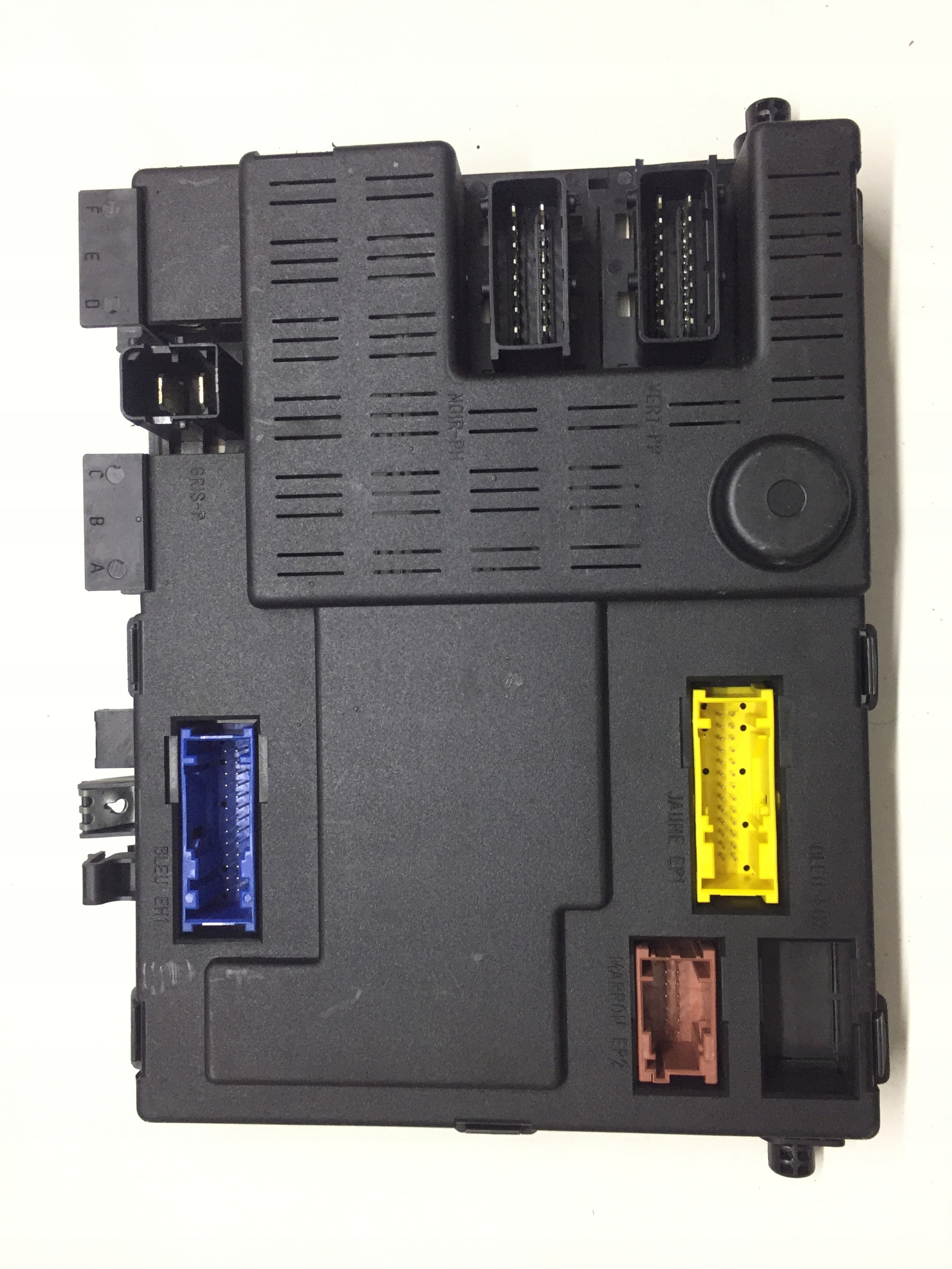 SKRZYNKA BEZPIECZNIKÓW BSI 9642409780 73006112 Typ samochodu Samochody osobowe