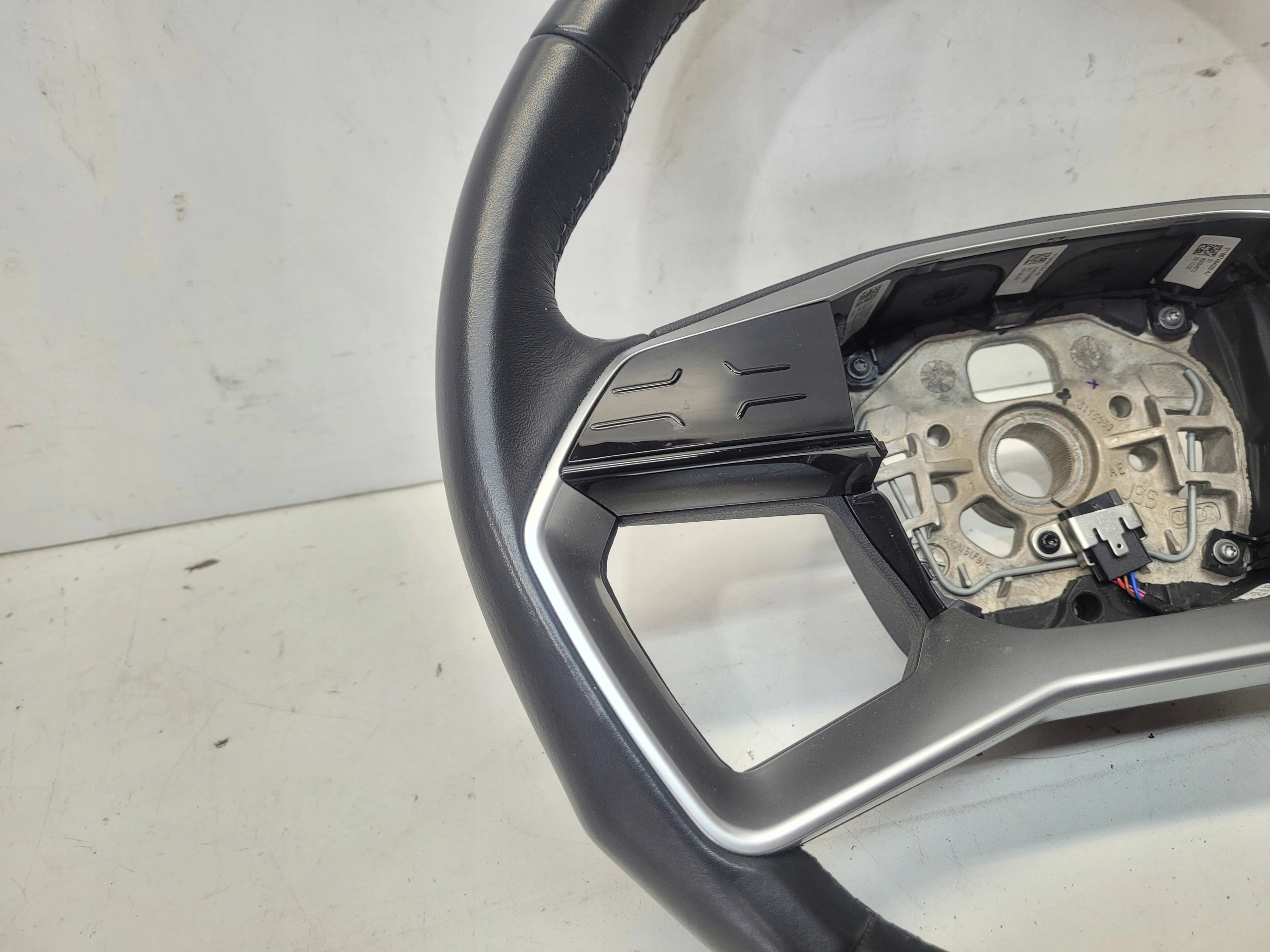 steering wheel, leather MULTIFUNKCJA DOTYKOWA AUDI Q4 E-TRON 89A419091E