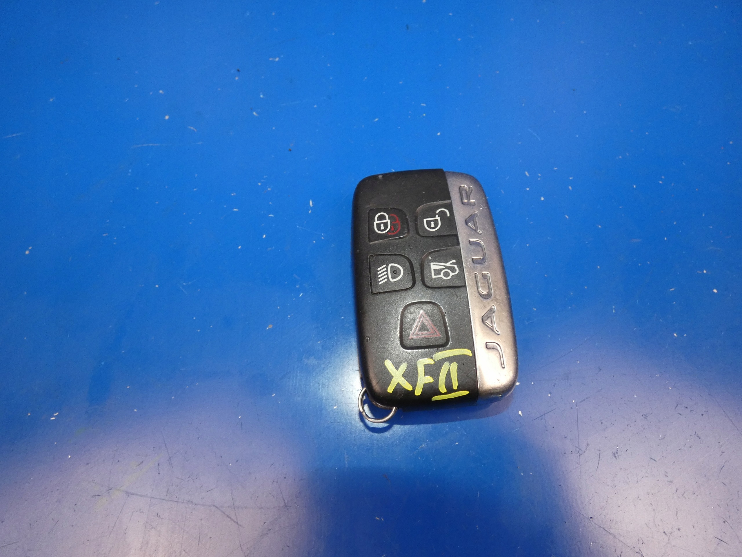 JAGUAR XF II X260 XE X760 F-PACE key PILOT
