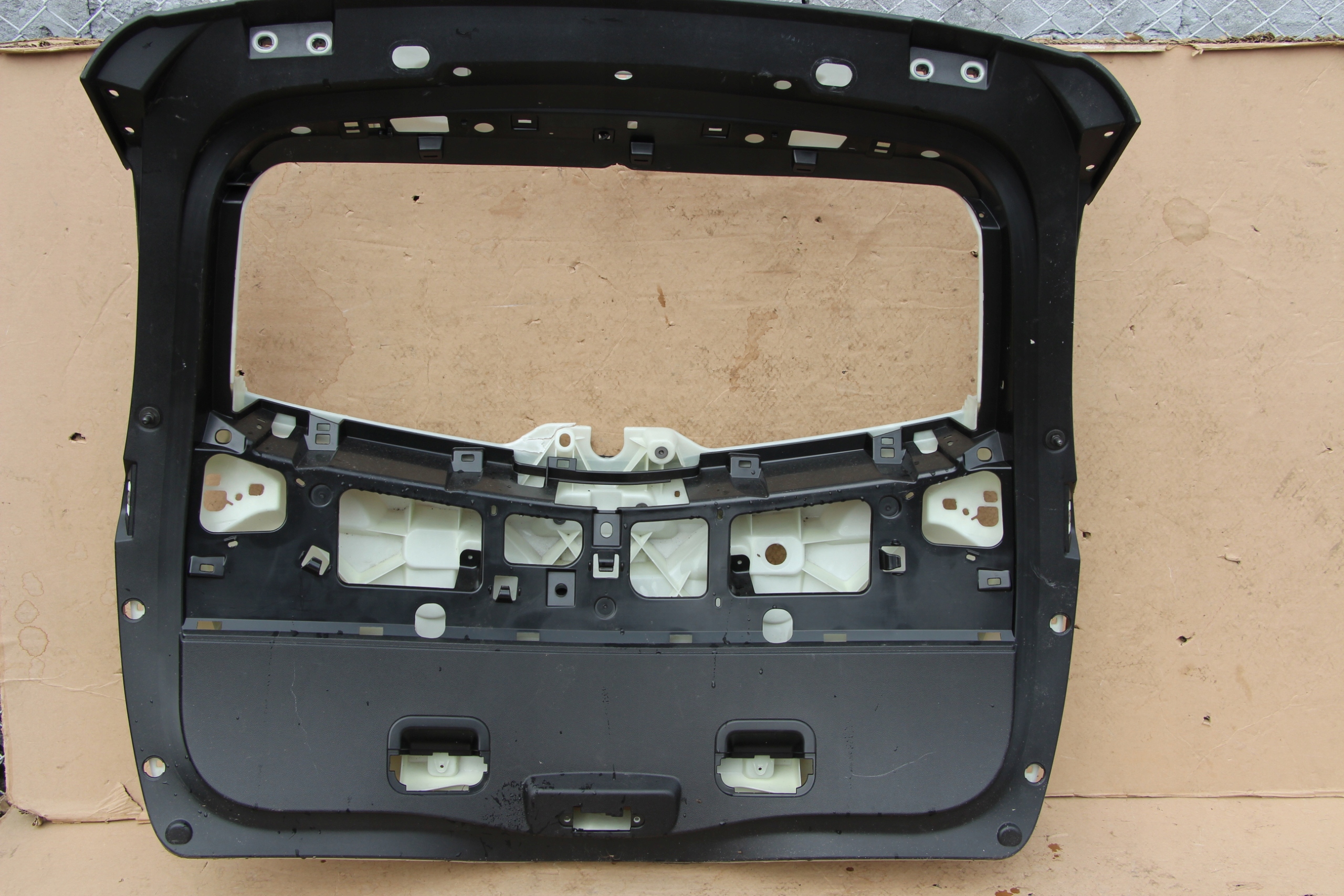 Renault Scenic 4 IV klapa tył tylna bagażnika2016+ Strona zabudowy tył