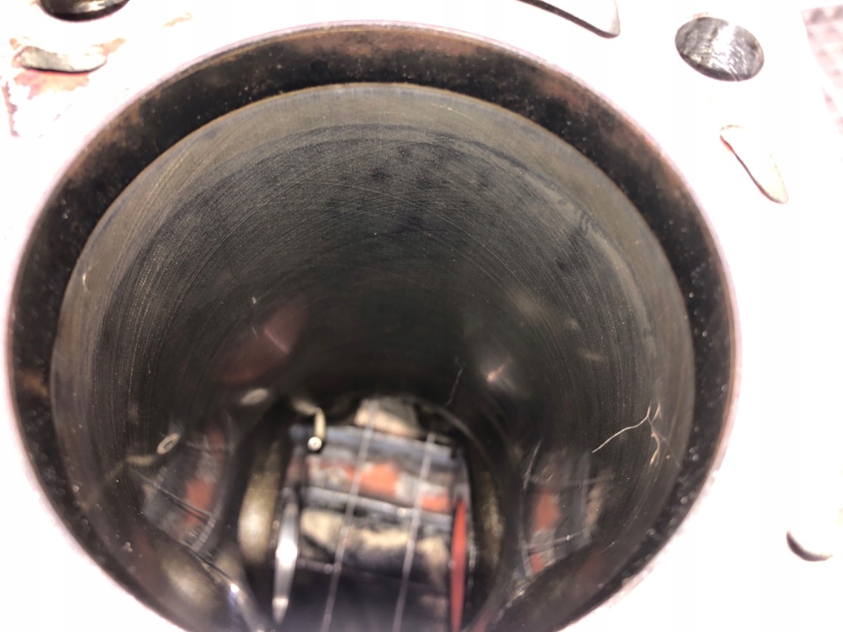 BLOK SILNIKA SKODA RAPID 12-22 1.4TDI 90KM 04B103011T Producent części OEM