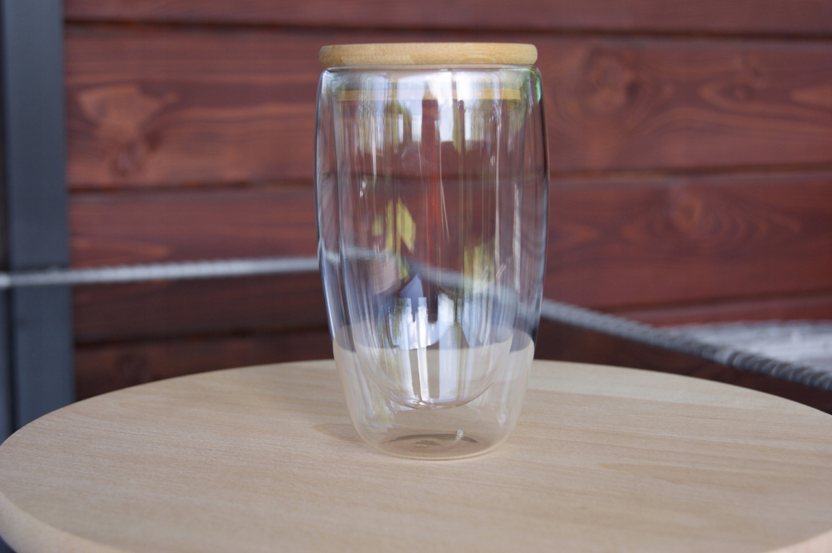 Szklanka termiczna z drewnianą pokrywką 450ml Rodzaj kubek termiczny