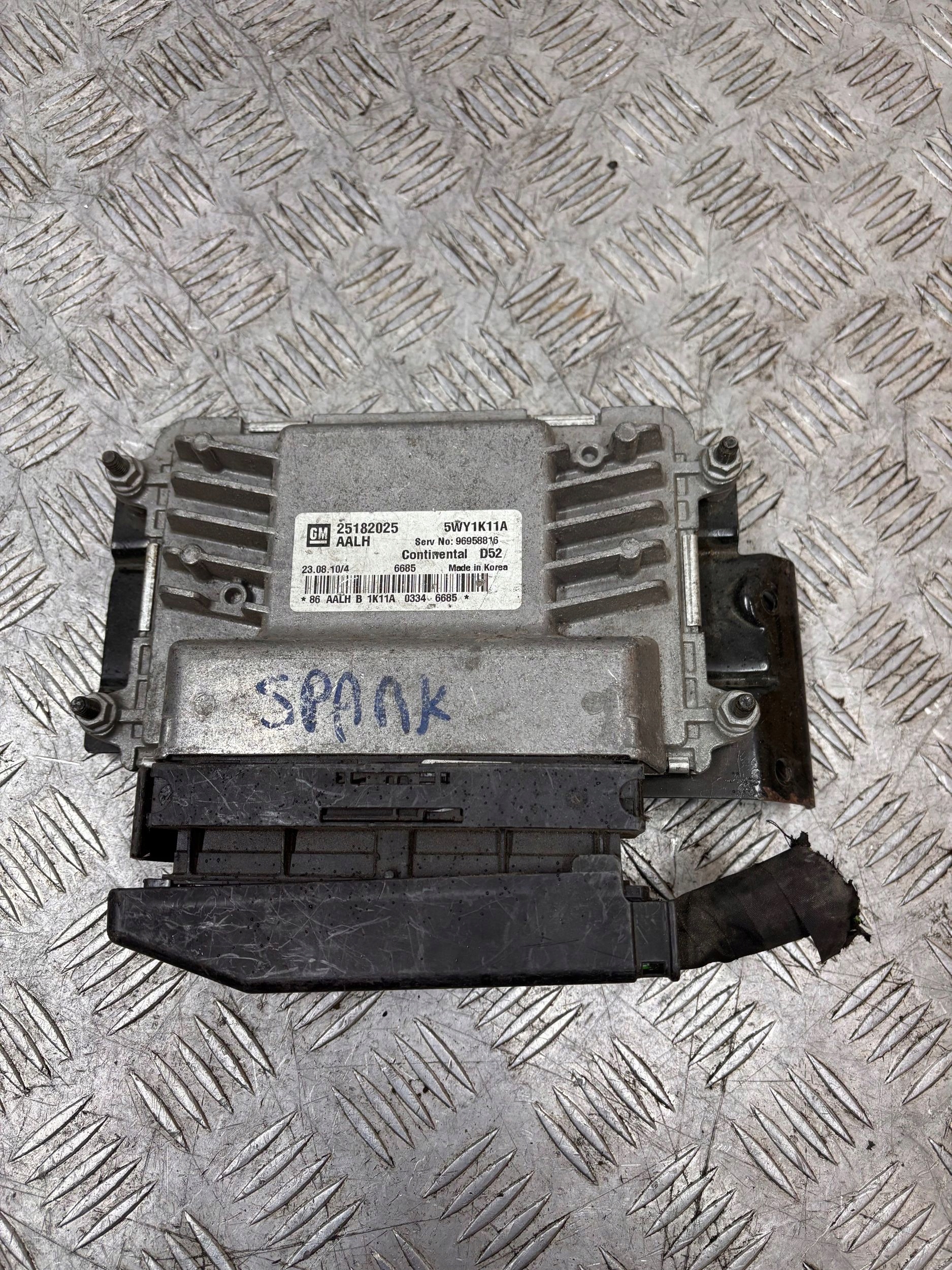 control unit of the engine computer CHEVROLET SPARK 1.0 25182025