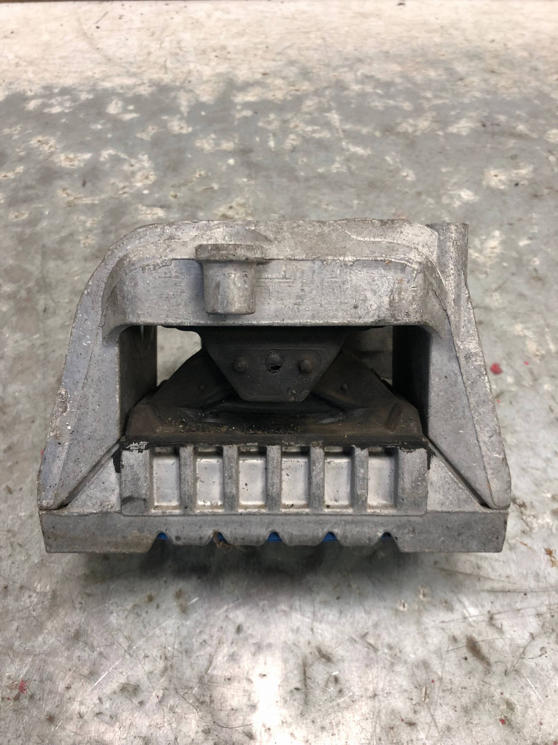 holder engine mount VW GOLF VI 1K0199262CP