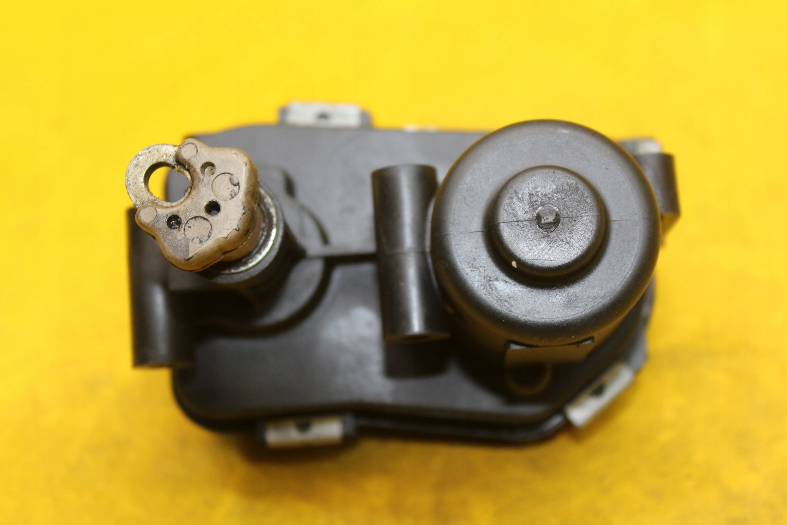 контроллер крышек коллектора insignia 2.0 A20DTH