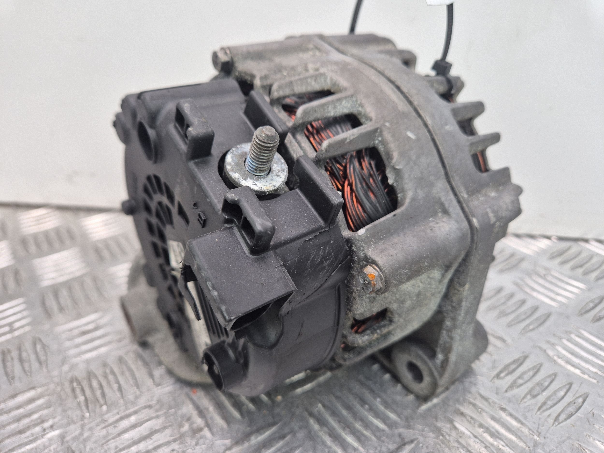 BMW X1 E84 20d lichtmaschine 7802261 N47D20A