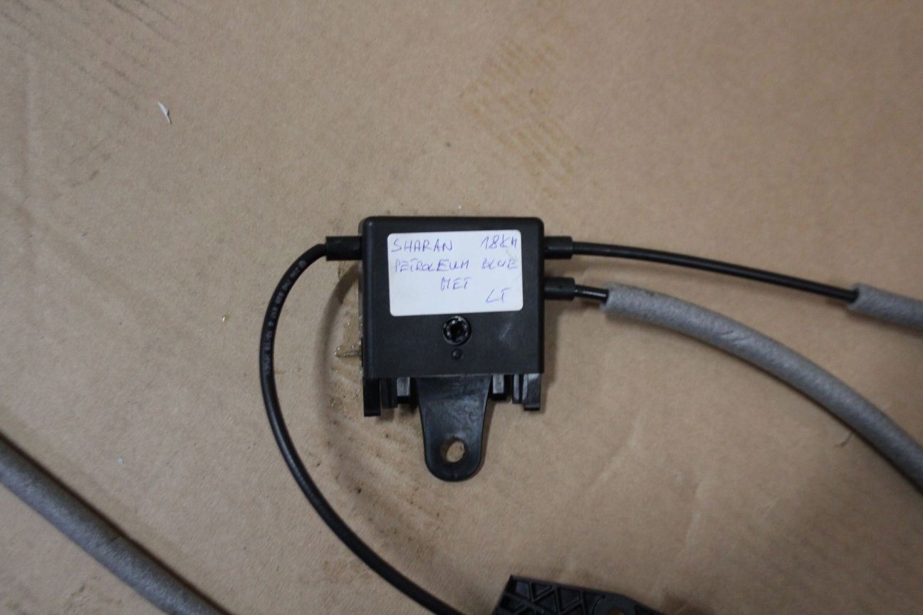 WSPORNIK CIĘGNA ZAMKA DRZWI LT VW SHARAN II 7N0 Numer katalogowy części 7N0839017B