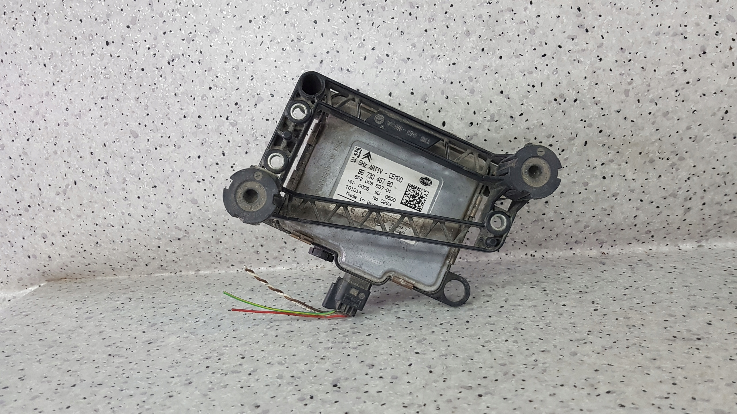 PEUGEOT 3008 5008 RADAR SENSOR Sensor ZBLIZENIOWY 9673046780 D 9385