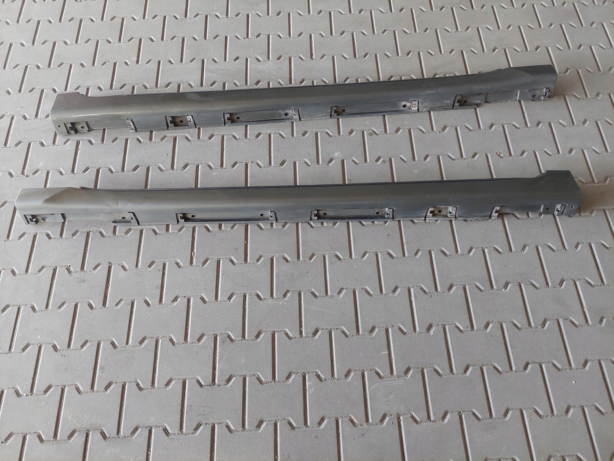 moulding threshold left right threshold left right LEXUS GS III 450H 300 6T7