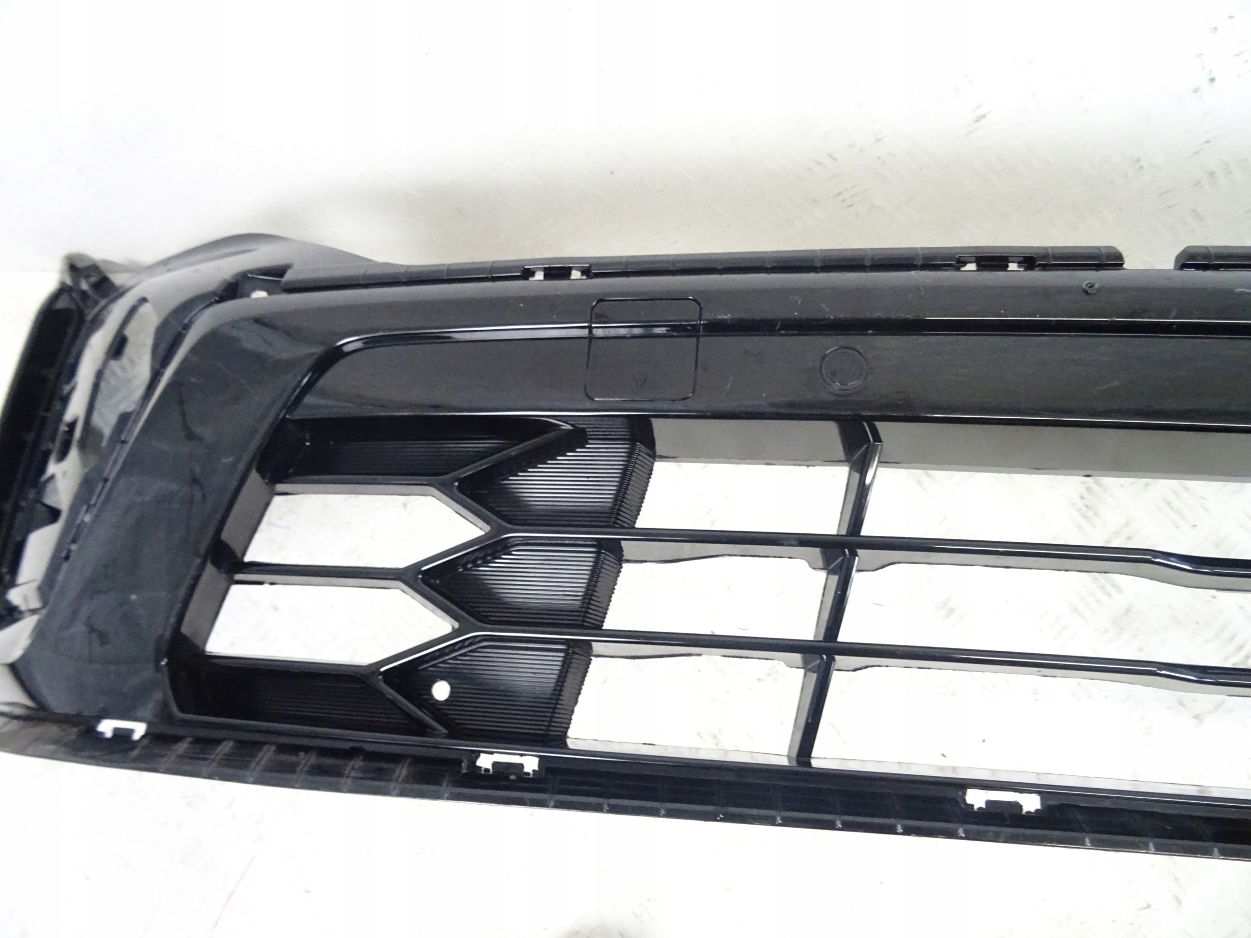 grid of a bumper front front KIA SORENTO IV 86530-P2020 2XPDC