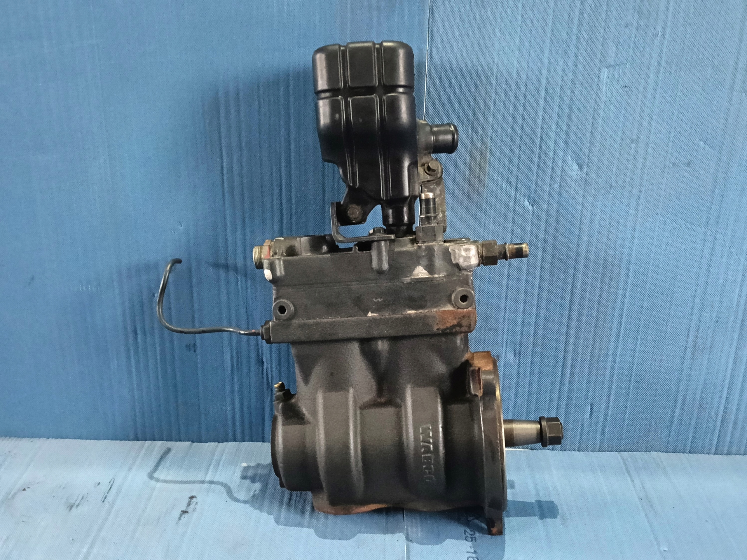 ORYGINAŁ KOMPRESOR SPRĘŻARKA POWIETRZA RENAULT GAMA T RANGE C K VOLVO FH 4