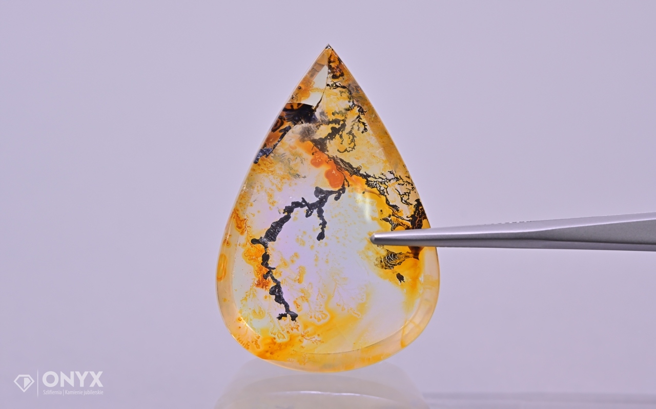 Dendritový křemen konvexní mělká slza 38x26 mm