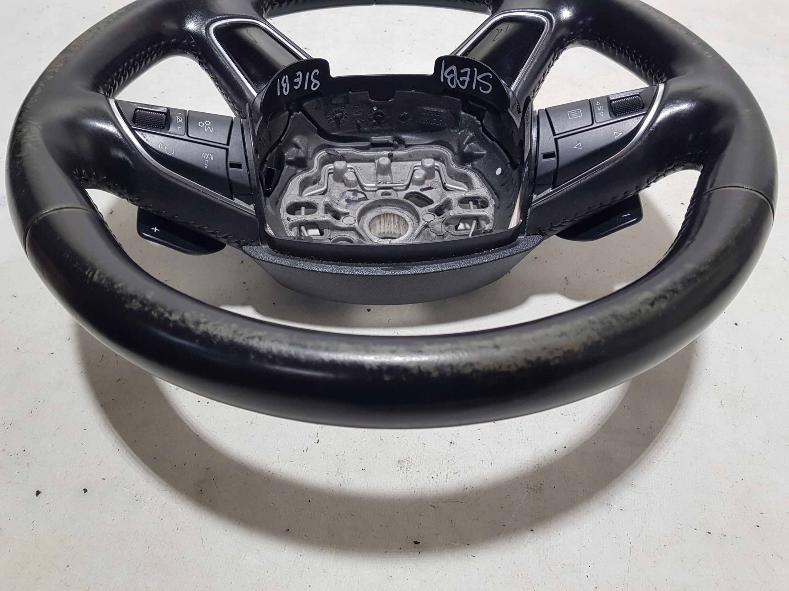 steering wheel, leather MULTIFUNKCJA with shifting AUDI A8 D4 4H0419091T