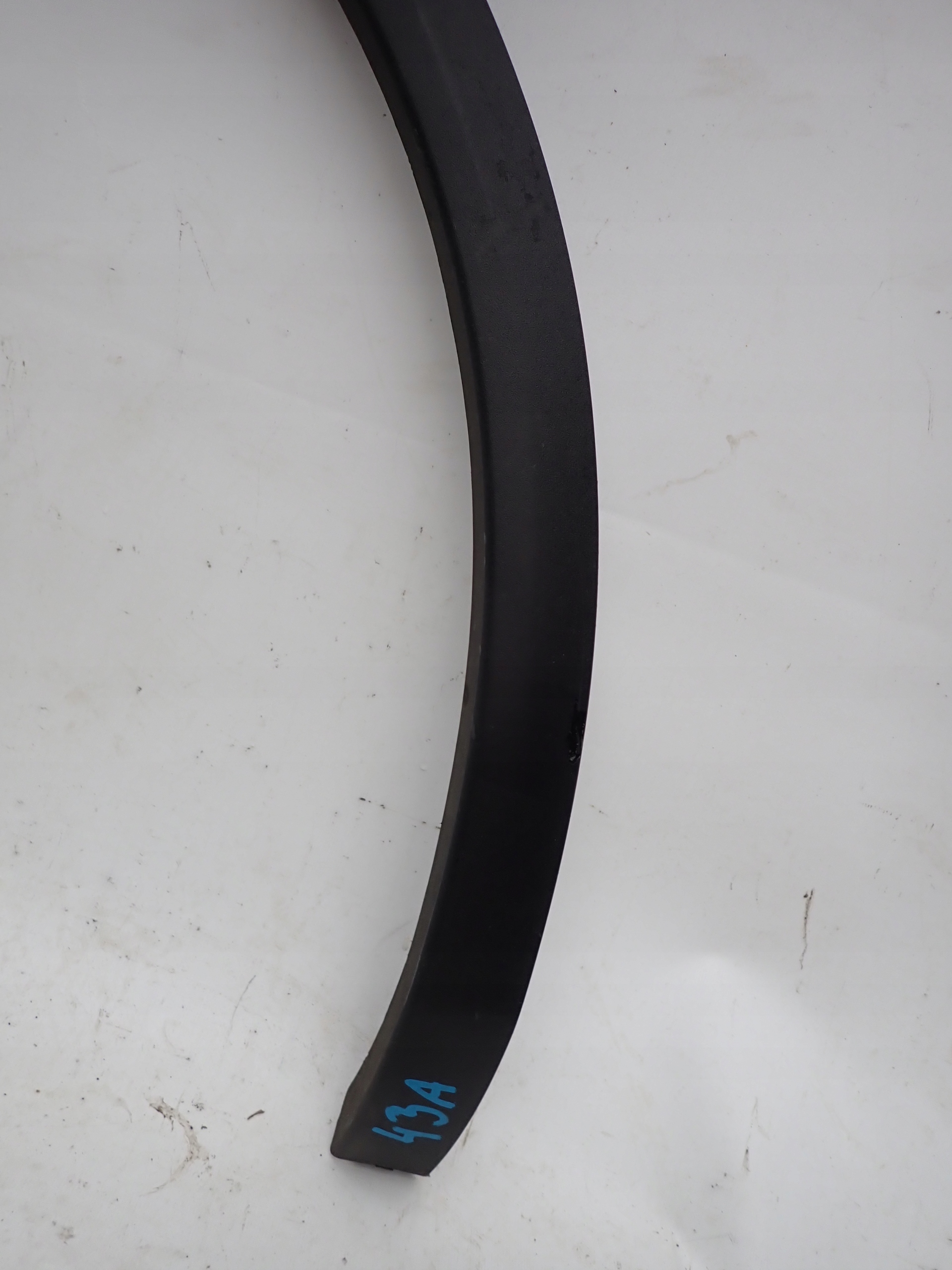 AUDI Q5 80A 16- moulding for fender right front front 80A853718D