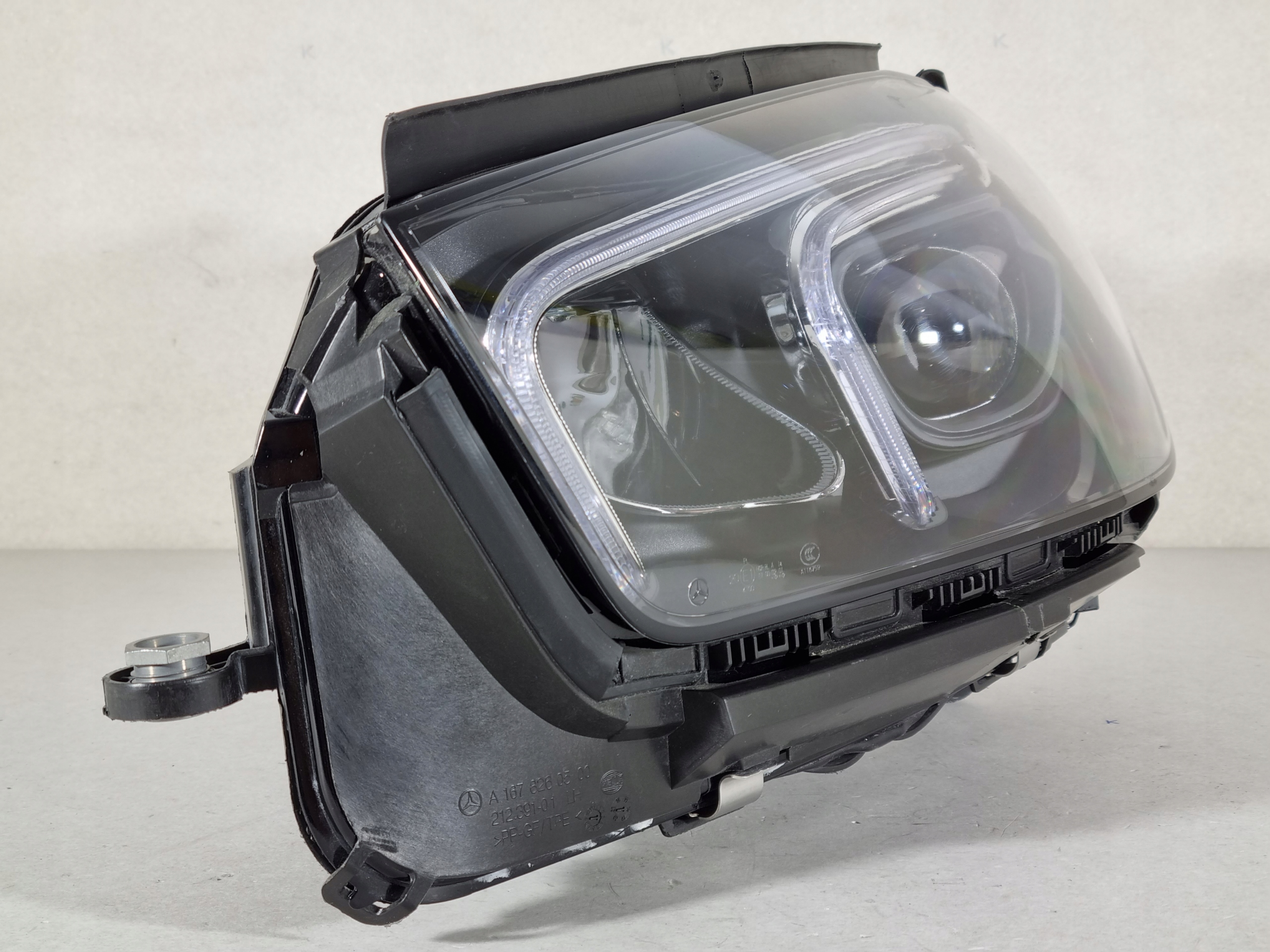 MERCEDES GLE W167 FULL LED PERFORMANCE LAMPA LEWA Strona zabudowy lewa