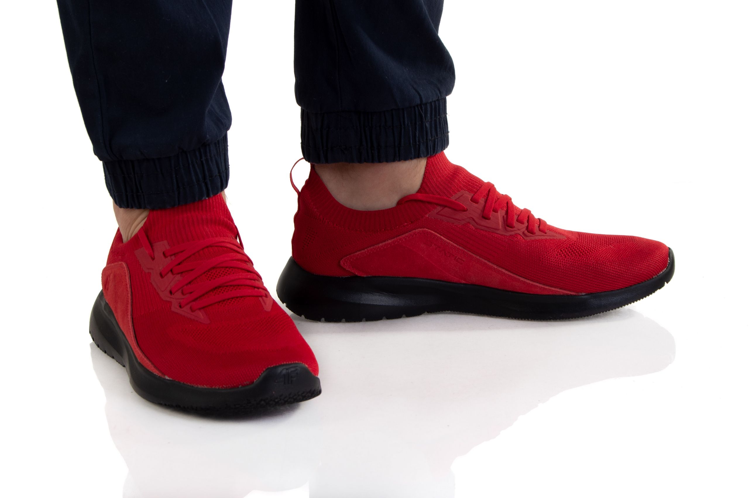 BUTY 4F D4L22 OBML202 CZERWONE R. 40 Zapięcie sznurowane