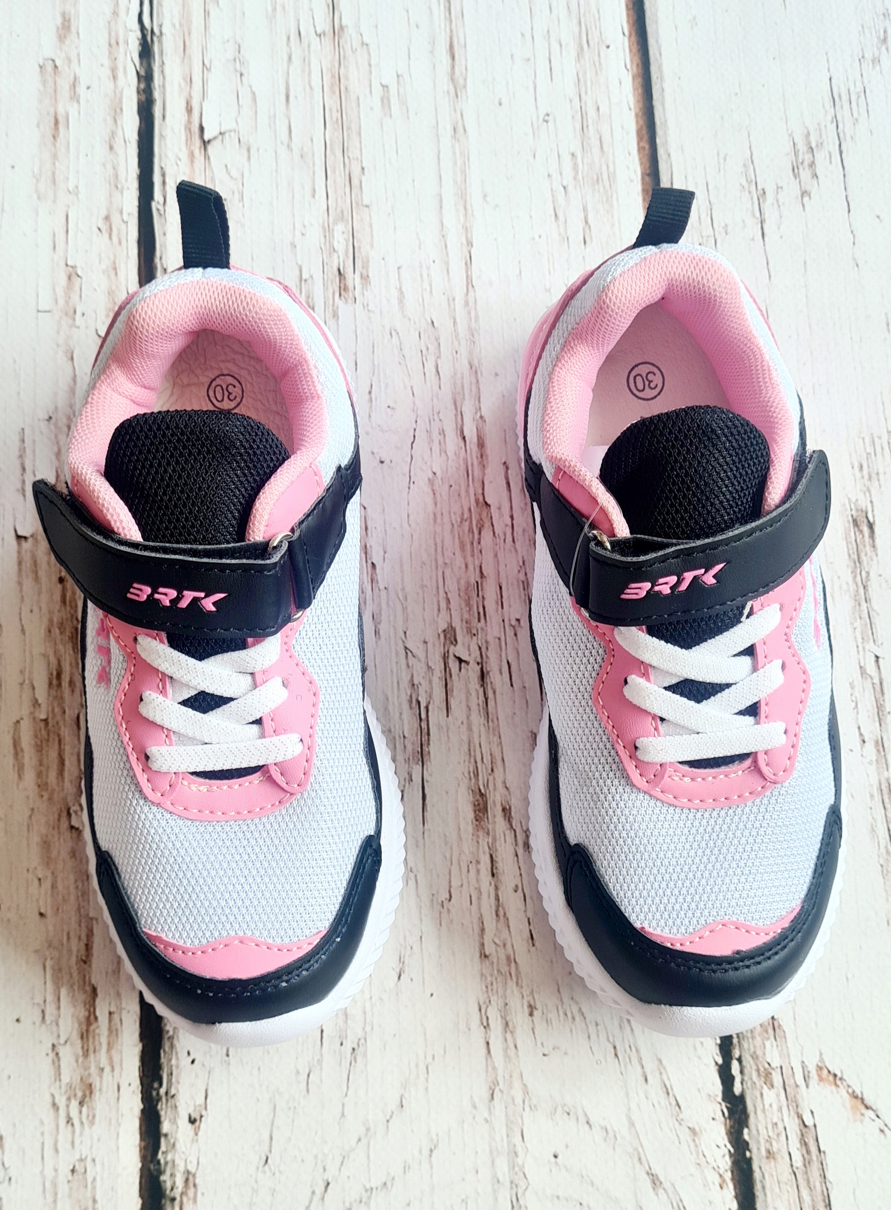 Półbuty BARTEK - Idealne uniwersalne buty dla twojego dziecka roz 30 Kod producenta 11621001