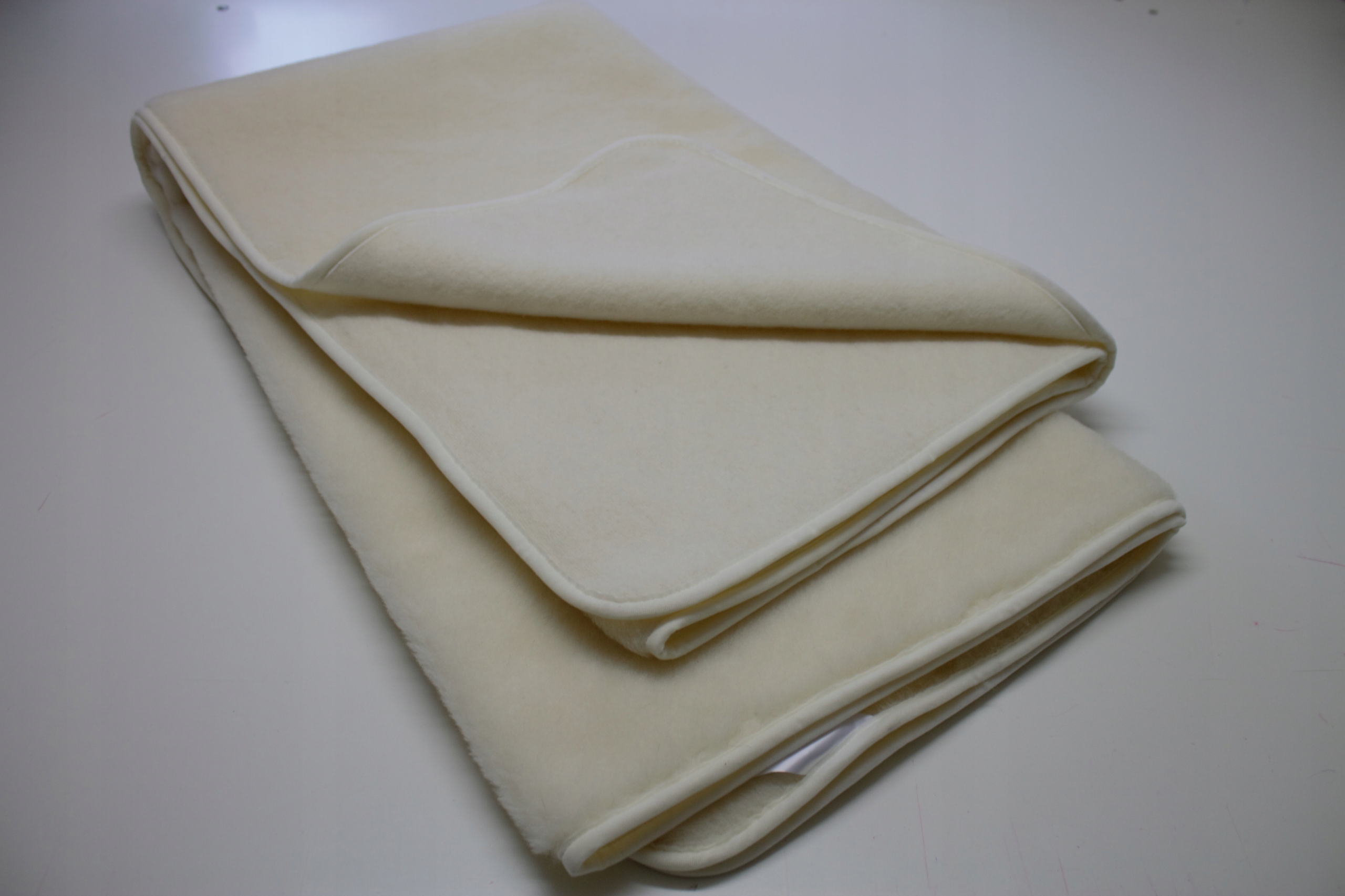 KOC WEŁNIANY 100% WEŁNA 220x200 KASZMIR Kod producenta koc1