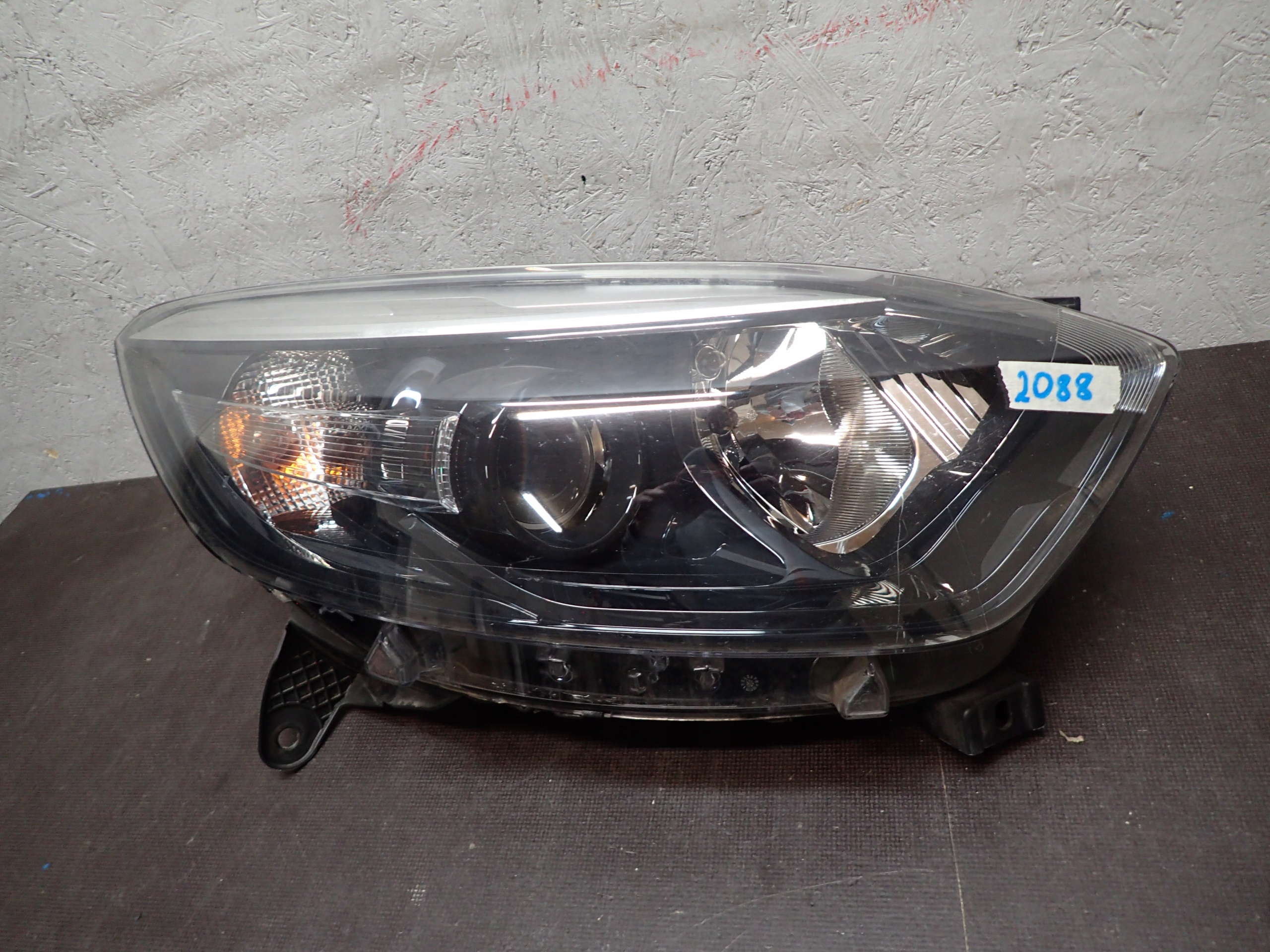 LIGHT FRONT RIGHT RENAULT CAPTUR LENS BLACK