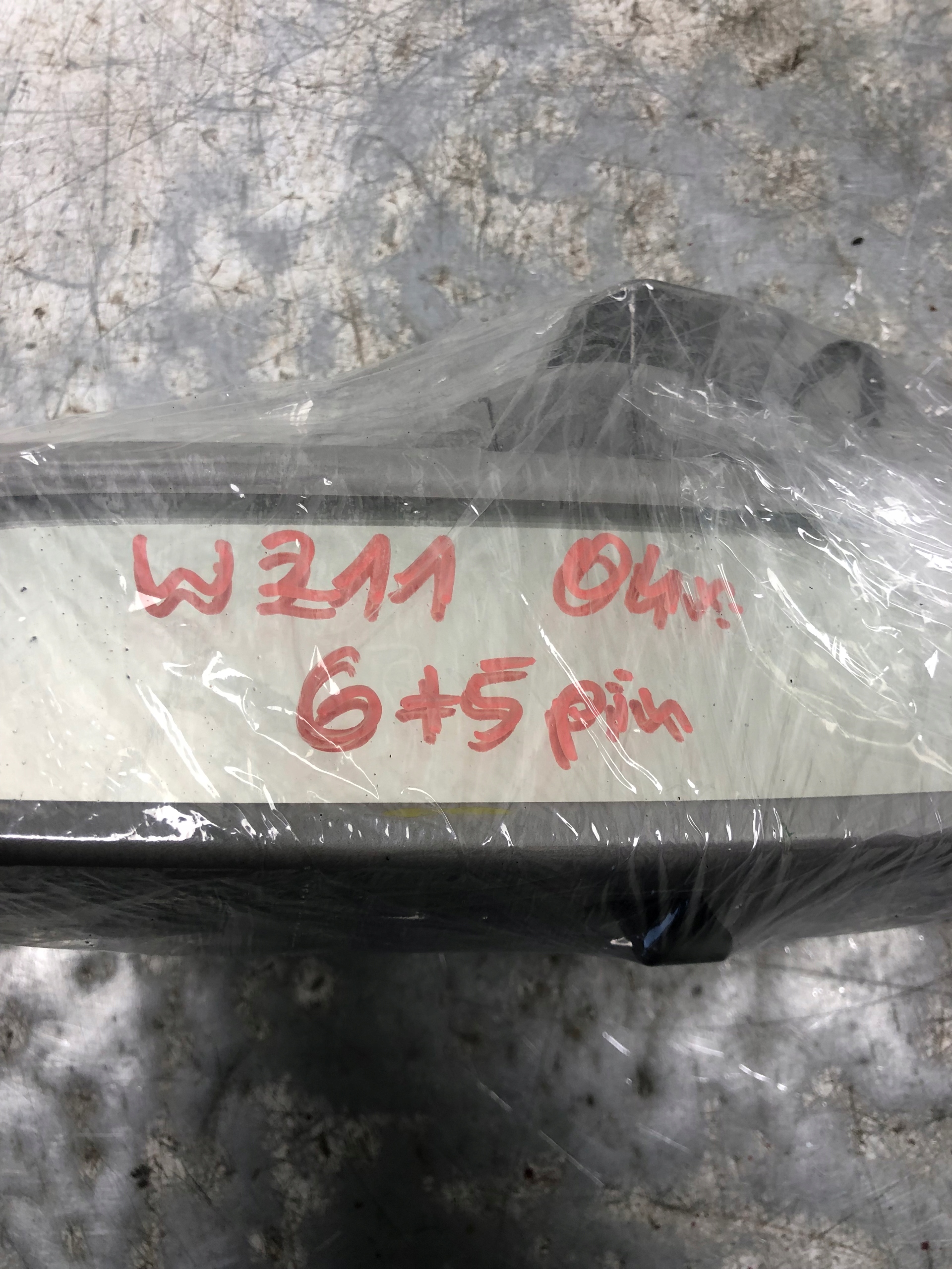 mirror inner 6 + 5 PIN MERCEDES W211 2118110107