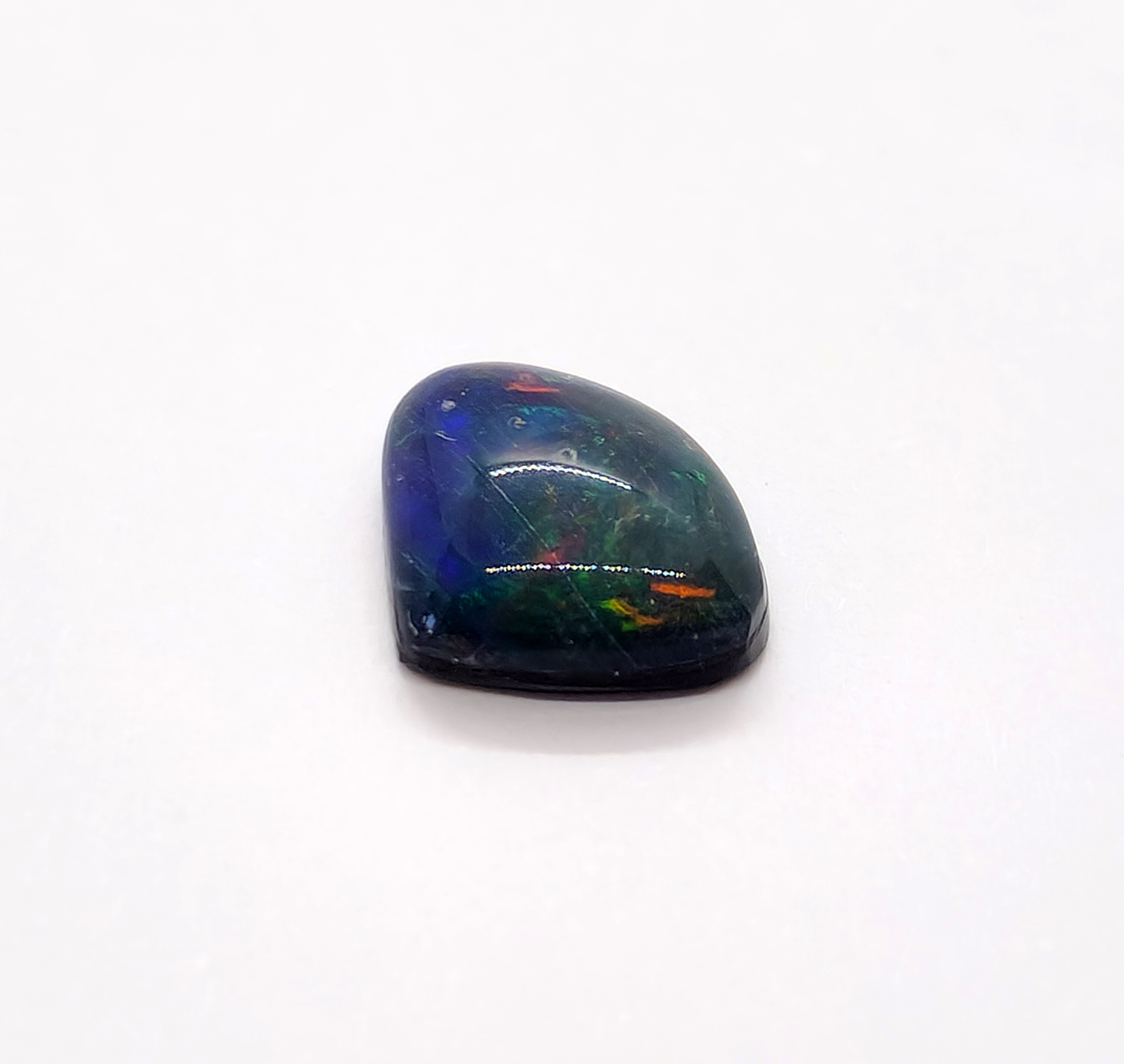 Opal dublet přírodní 1,1ct