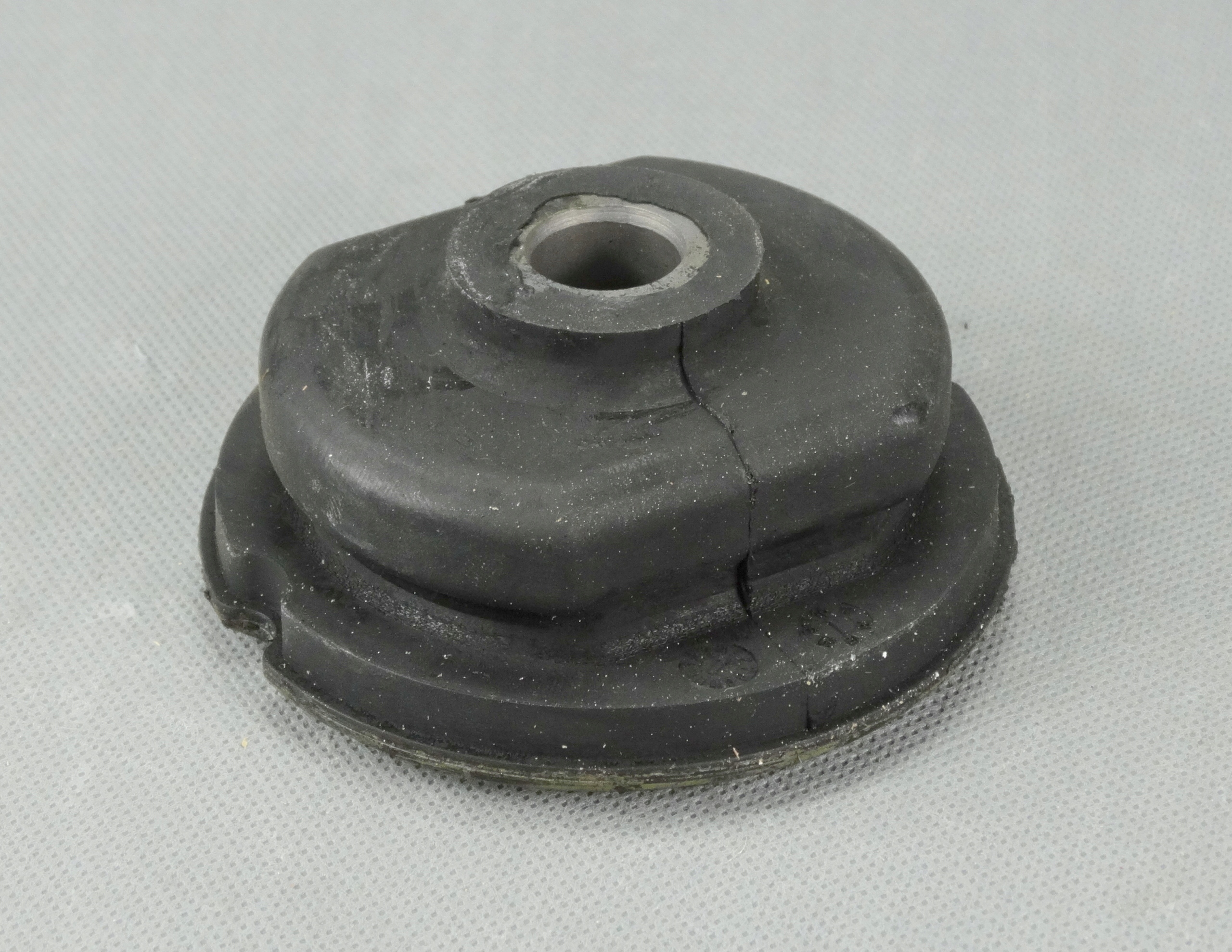 TULEJA RESORU TYŁ FORD TRANSIT 2014=> CUSTOM Producent części BSG