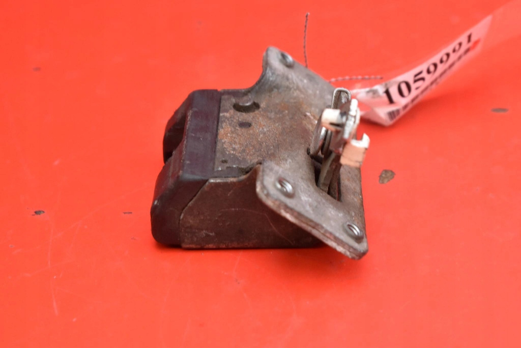 lock bonnet rear part boot RENAULT TRAFIC 2 II 01-06