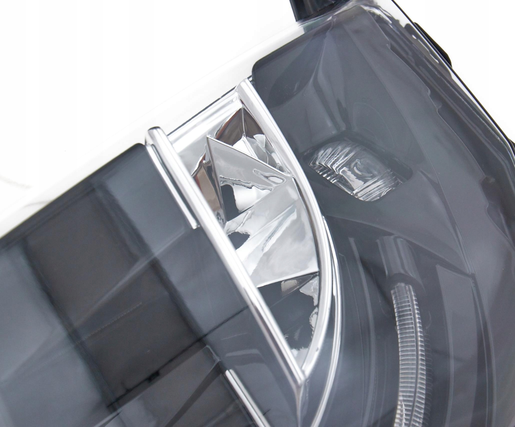 противотуманная для tesla MODEL S 2012-2016 6005916-00-E правая