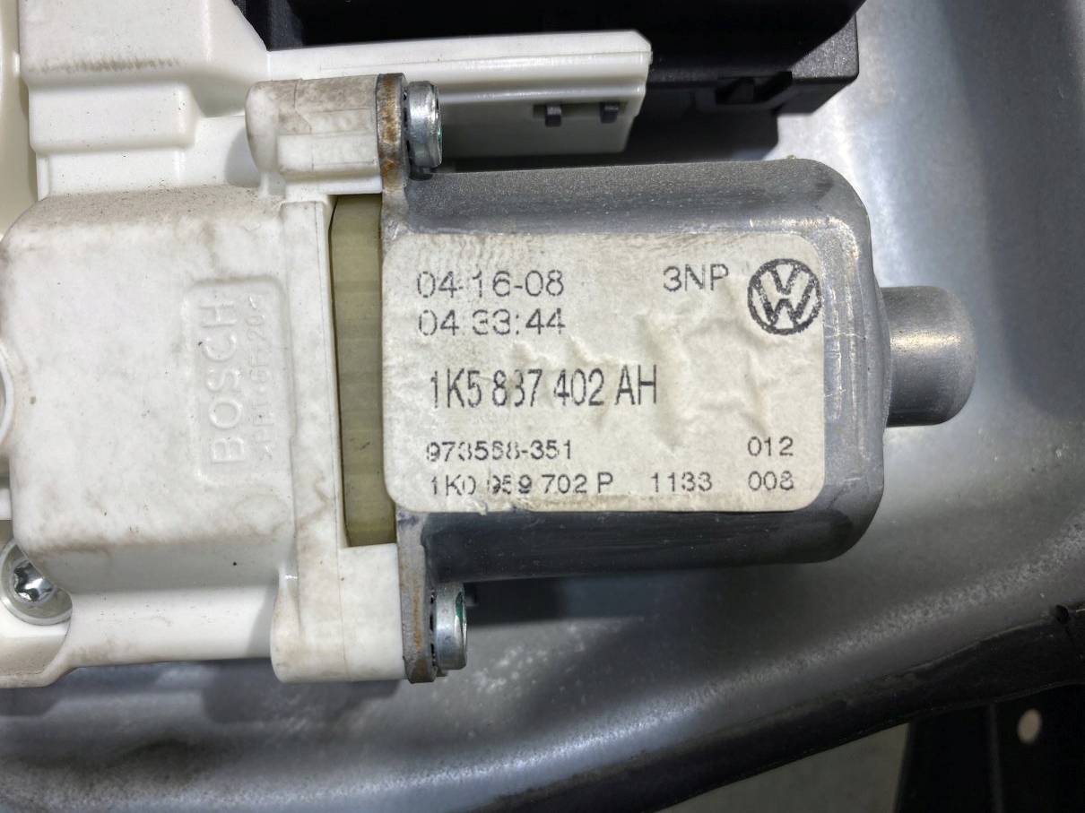 window regulator right front VW GOLF V KOMBI 1K5837462B